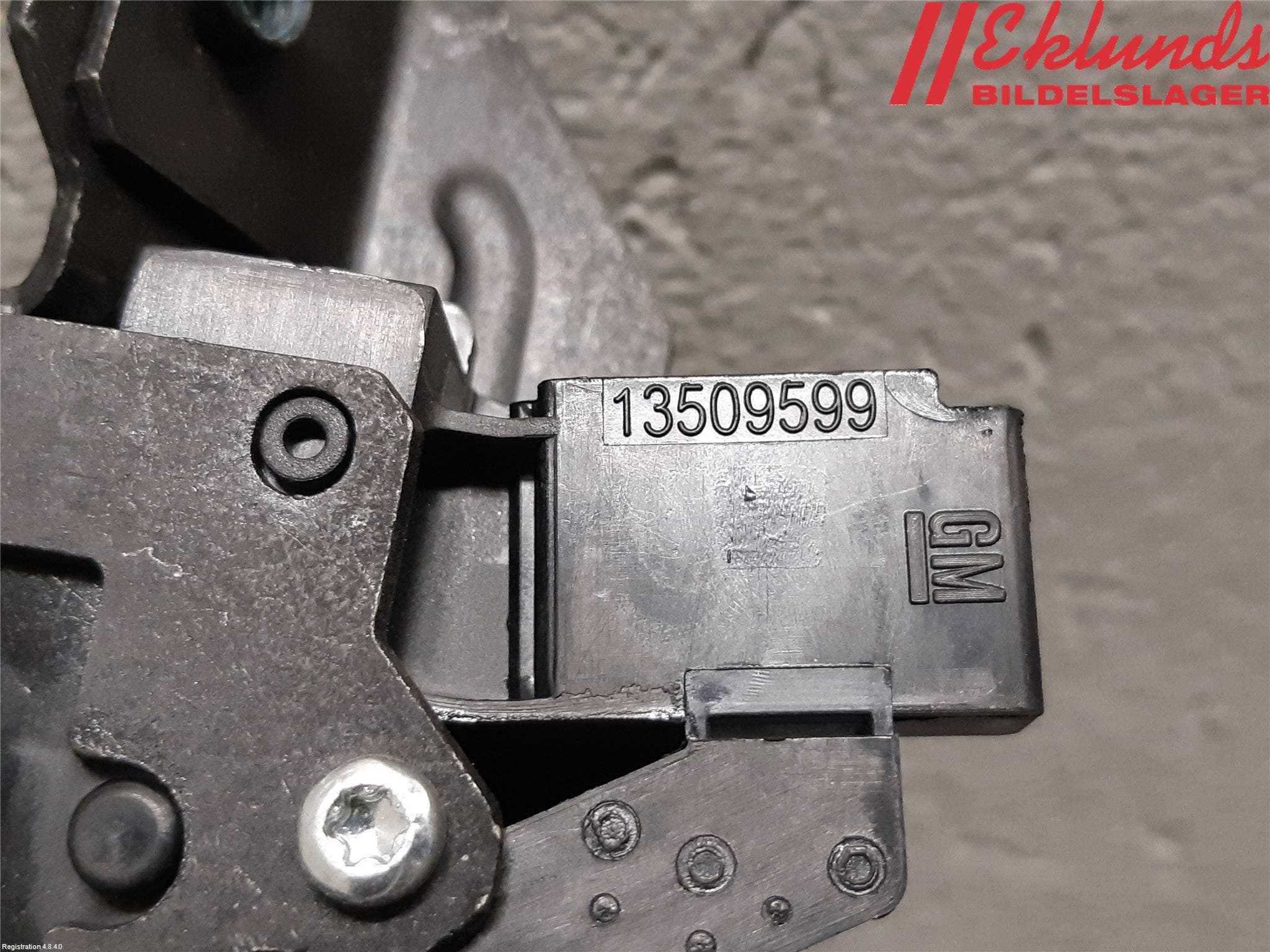 Opel INSIGNIA 17- Låskista Baklucka