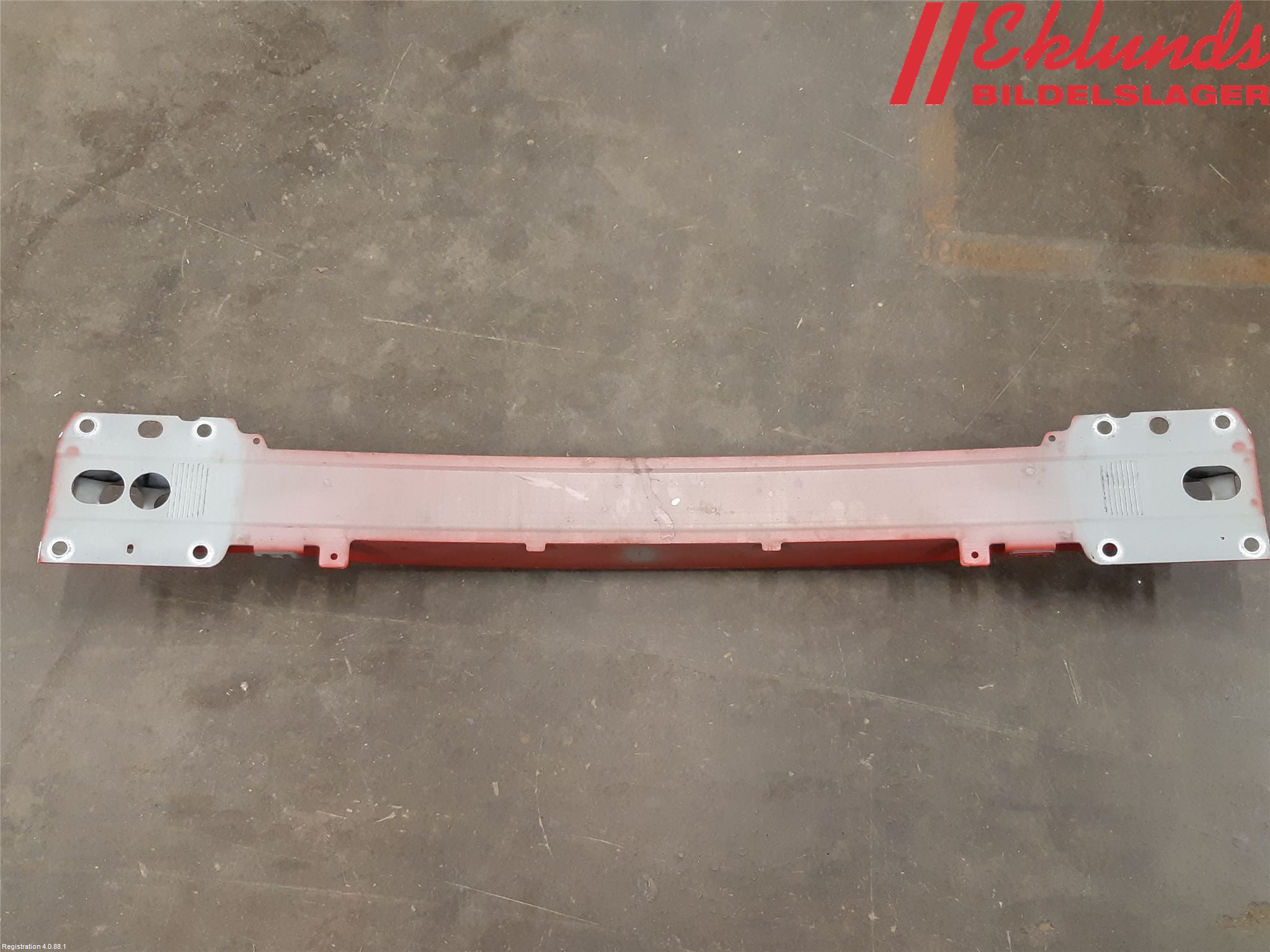 Volvo V70 08-13 Stötfångarbalk Fram