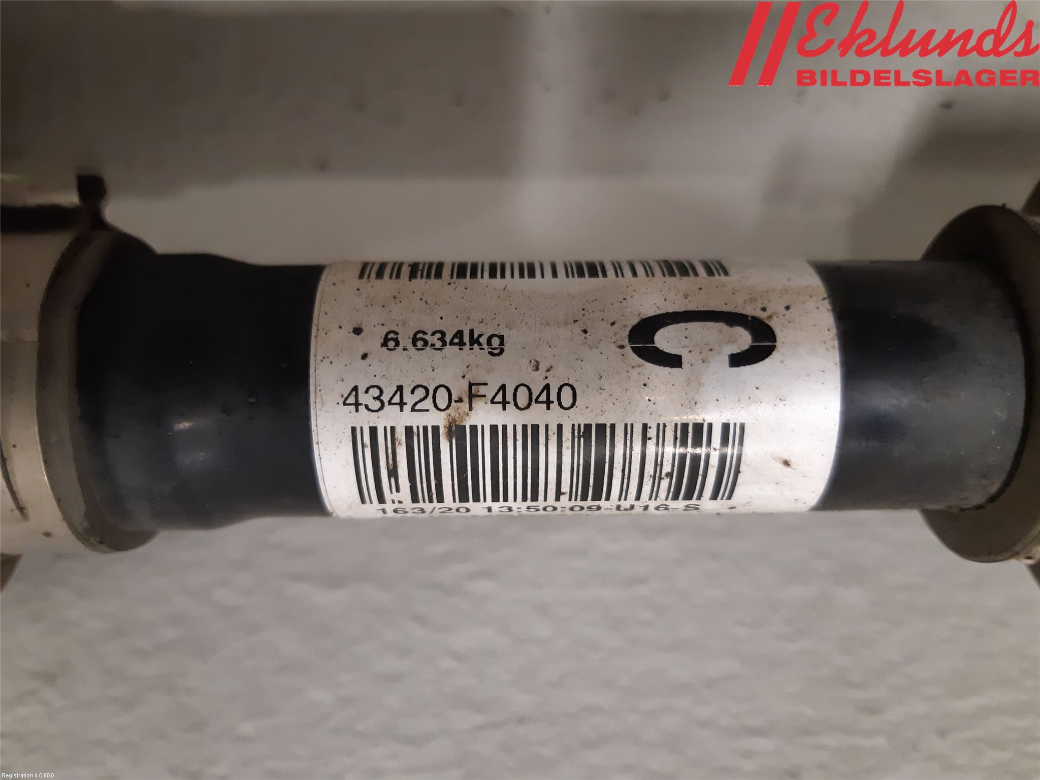 Toyota C-HR 16-23 Drivaxel Fram Vänster