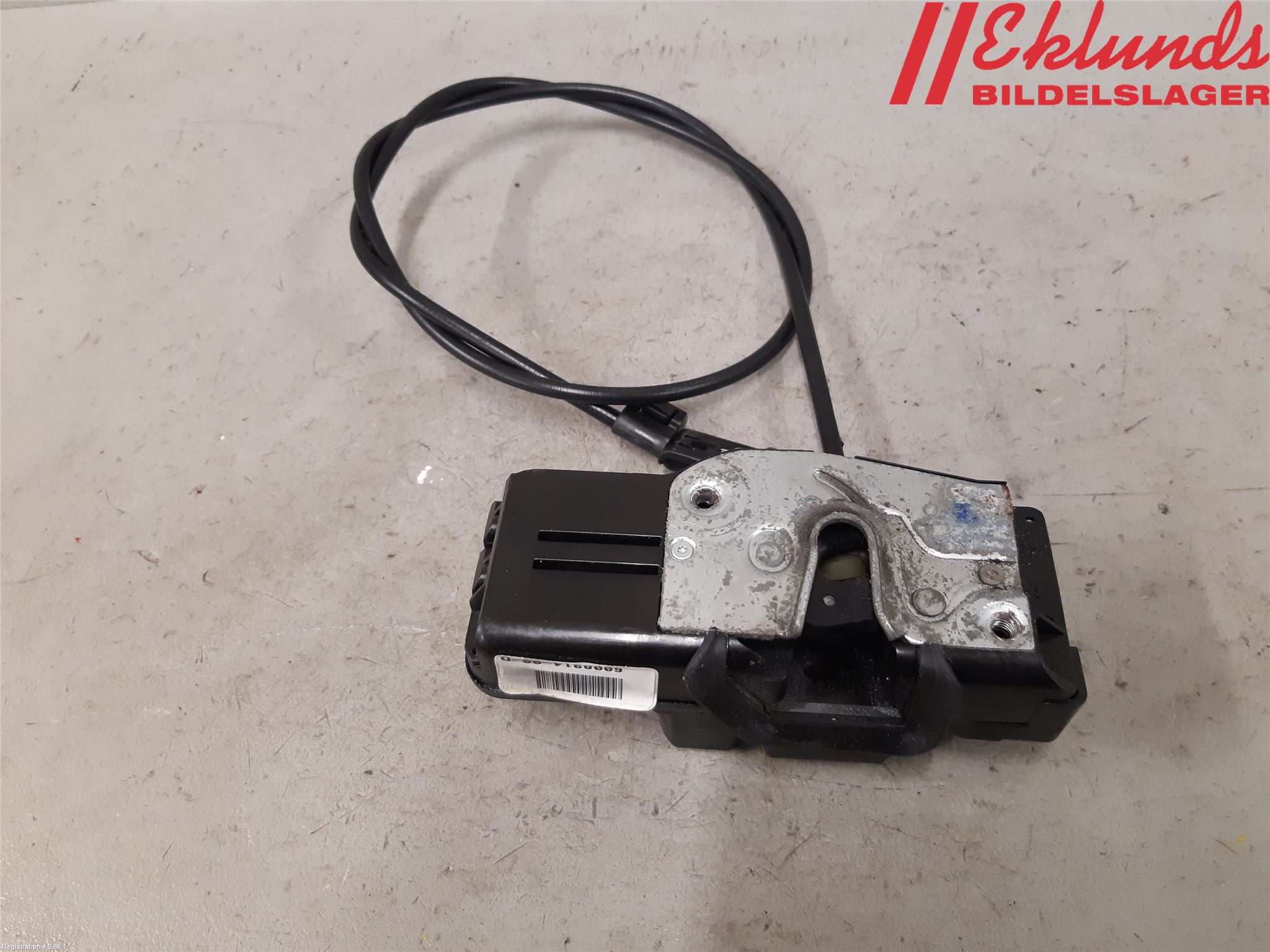 Tesla MODEL S 13- Låskista-Dörrlås