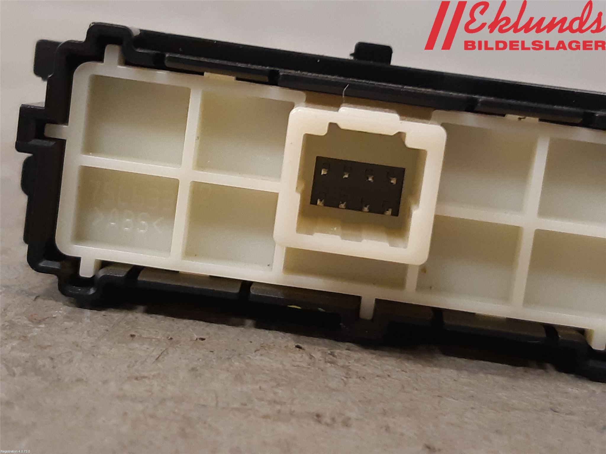 Toyota COROLLA 19- Strömställare Övrigt