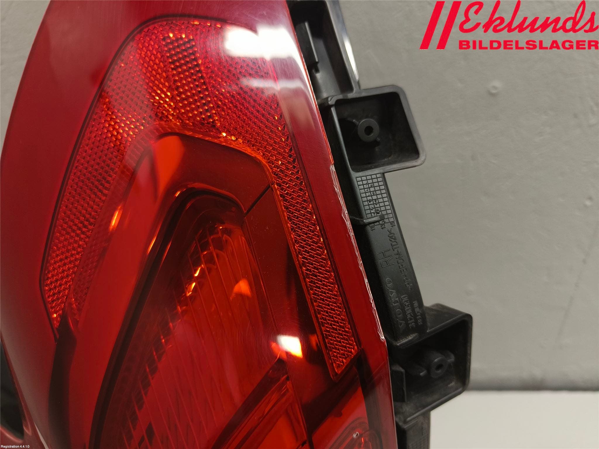 Volvo V40 12-19 Bakljus Höger