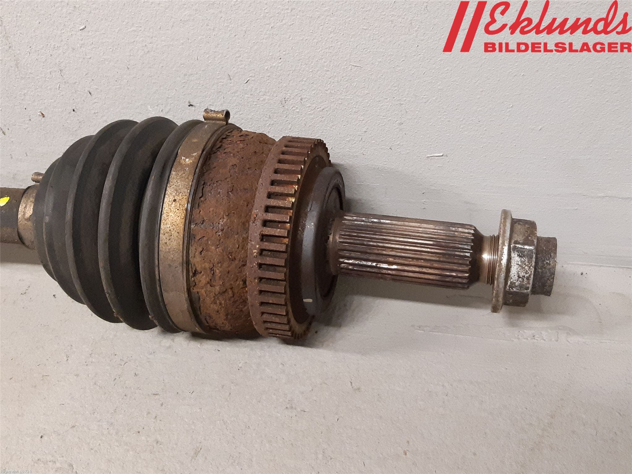 Hyundai i40 08-15 Drivaxel Fram Höger