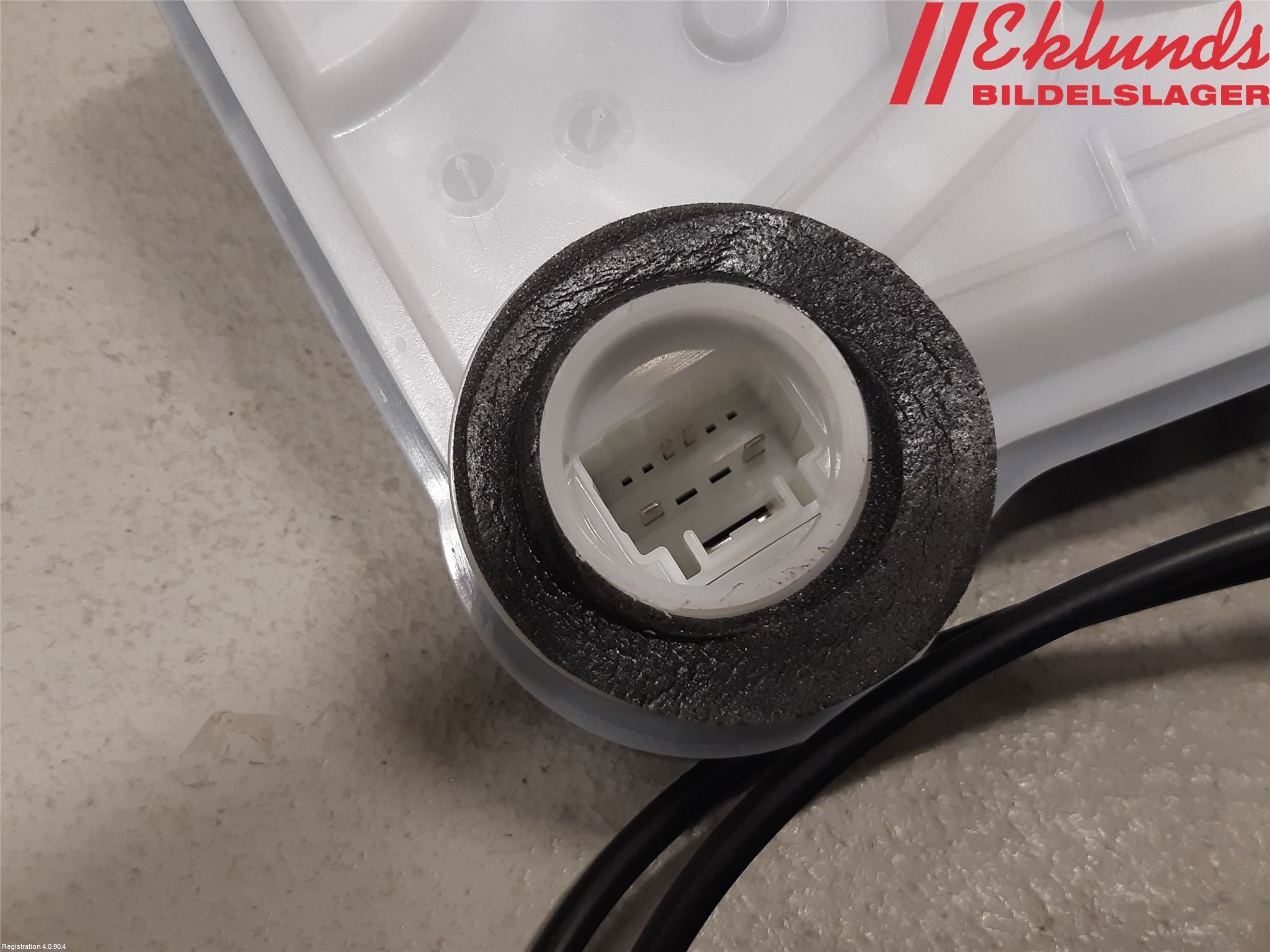 Toyota RAV4 19- Låskista-Dörrlås