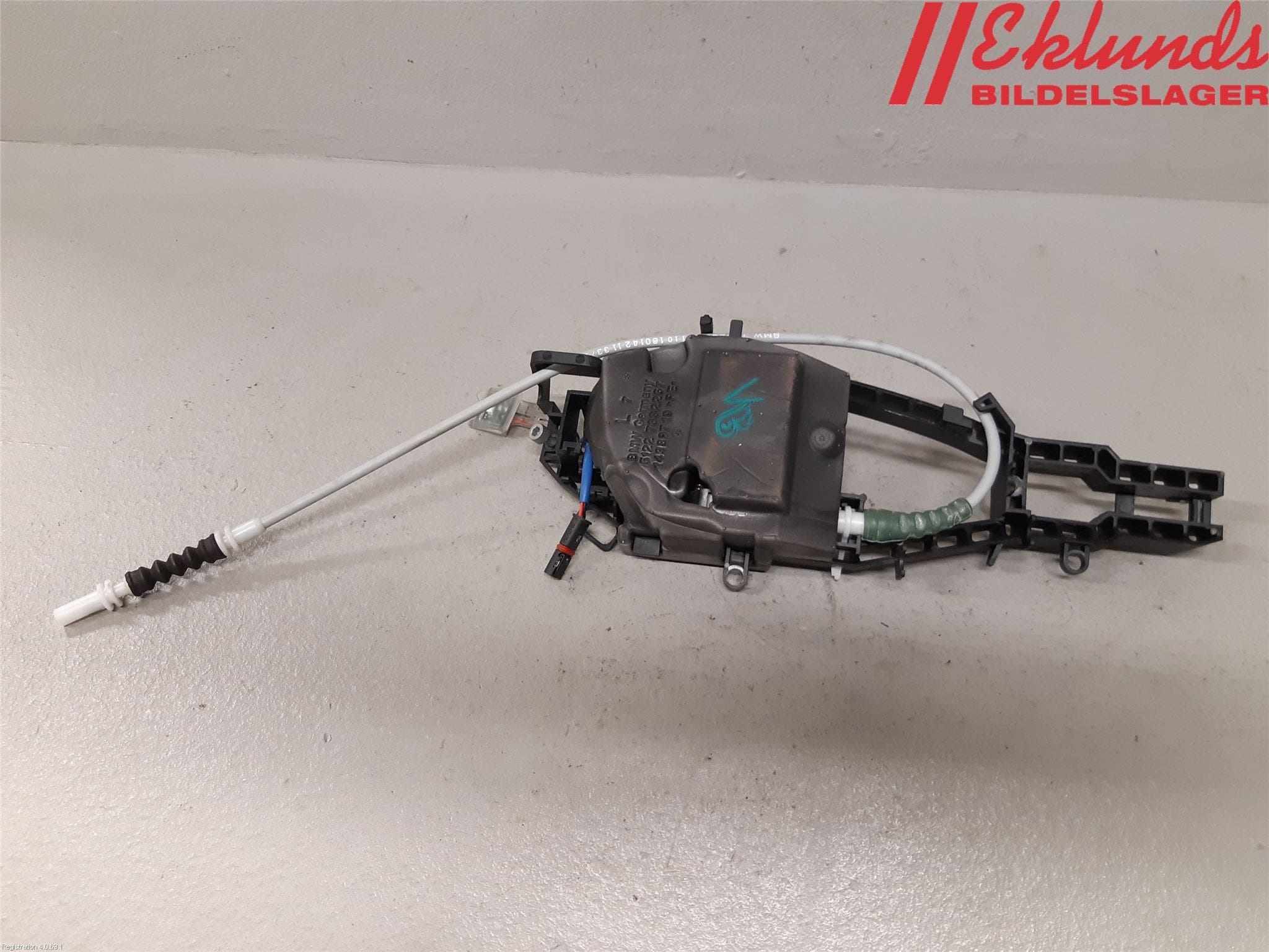 BMW 3 F30/F31/F80 12-19 Dörrhandtag Yttre Vä