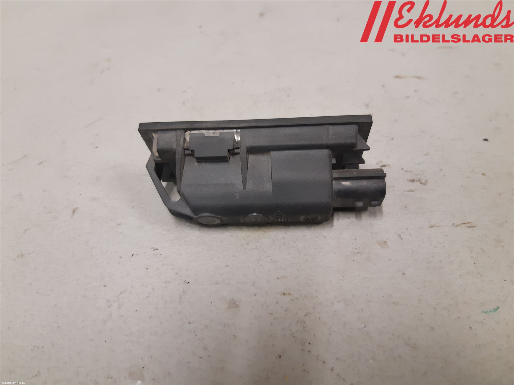 Opel VIVARO 15-19 Skylt Belysning