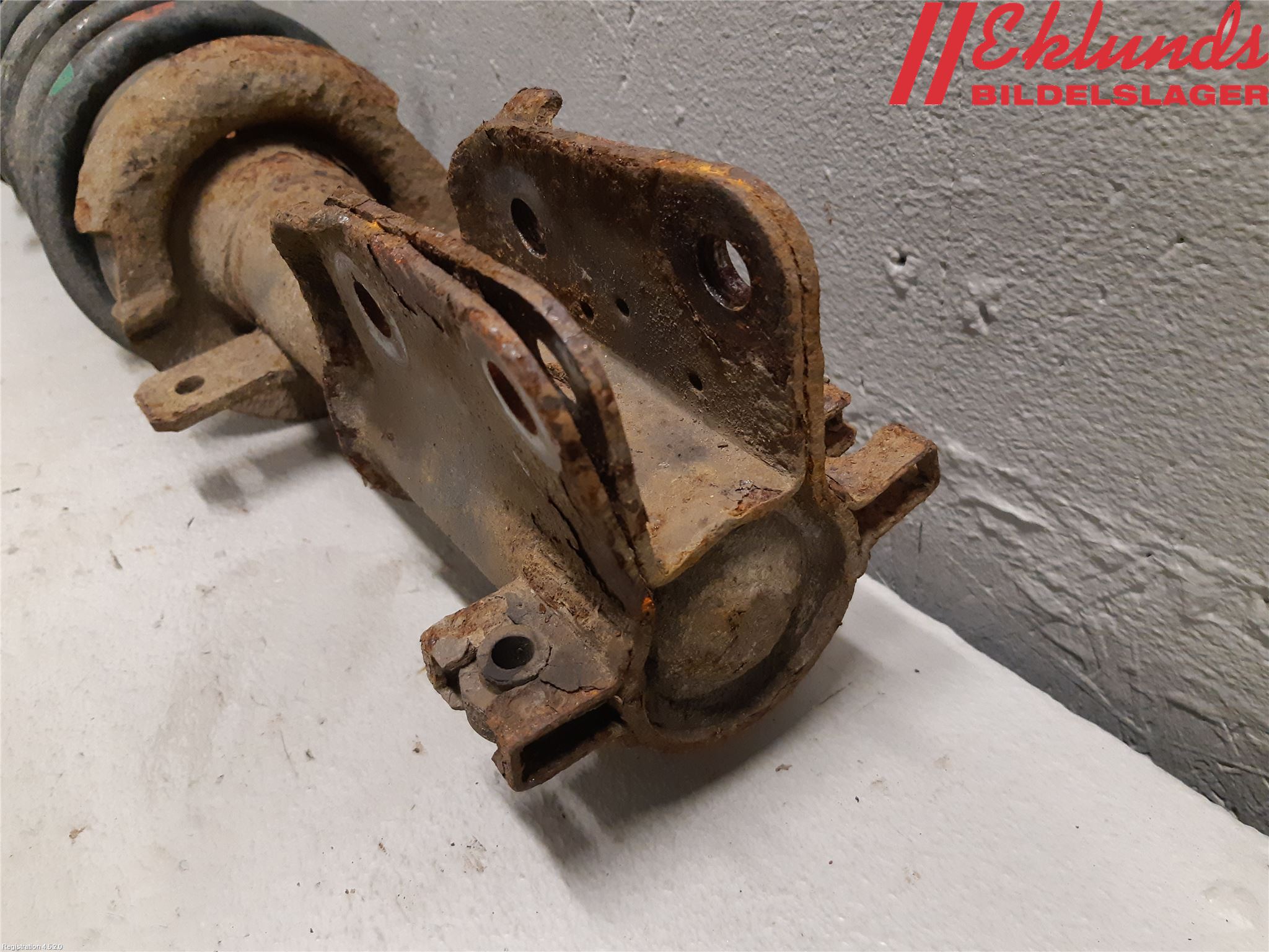 Nissan PRIMASTAR Fjäderben Fram Vänster