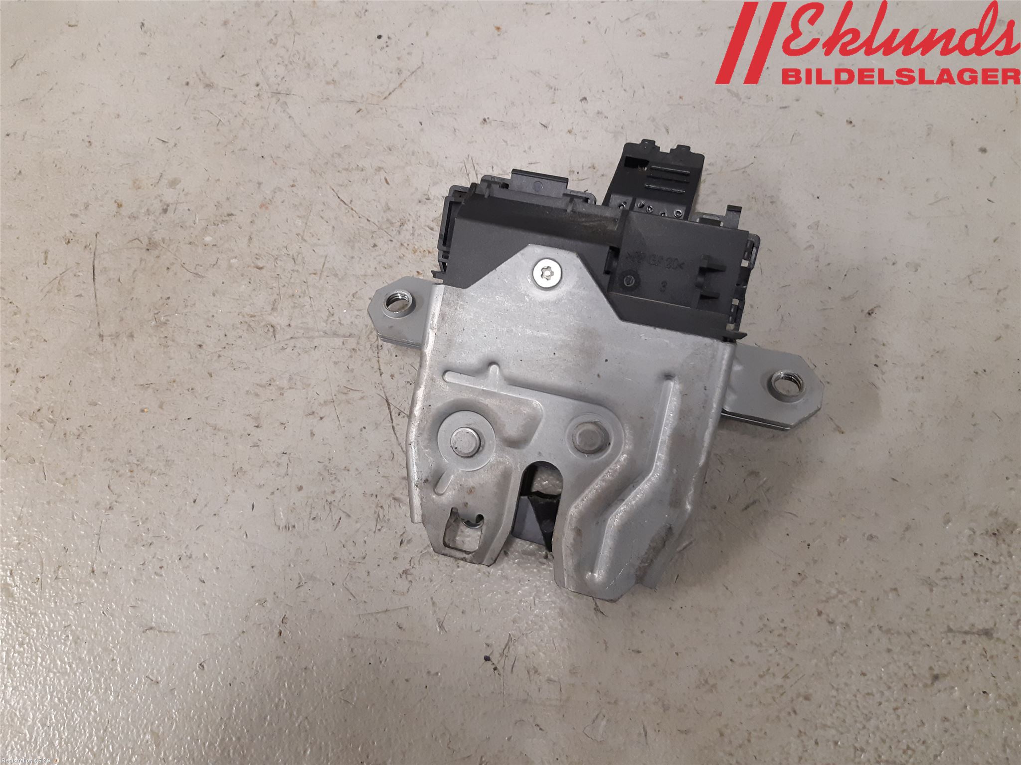 Ford FOCUS 15-18 Låskista Baklucka