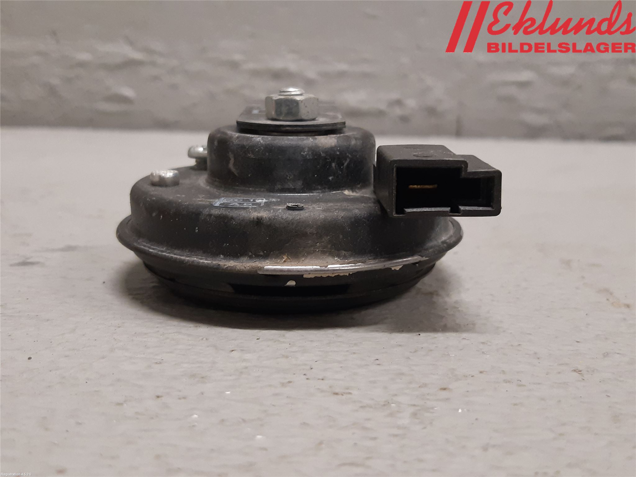 Toyota YARIS XP21 20- Signalhorn