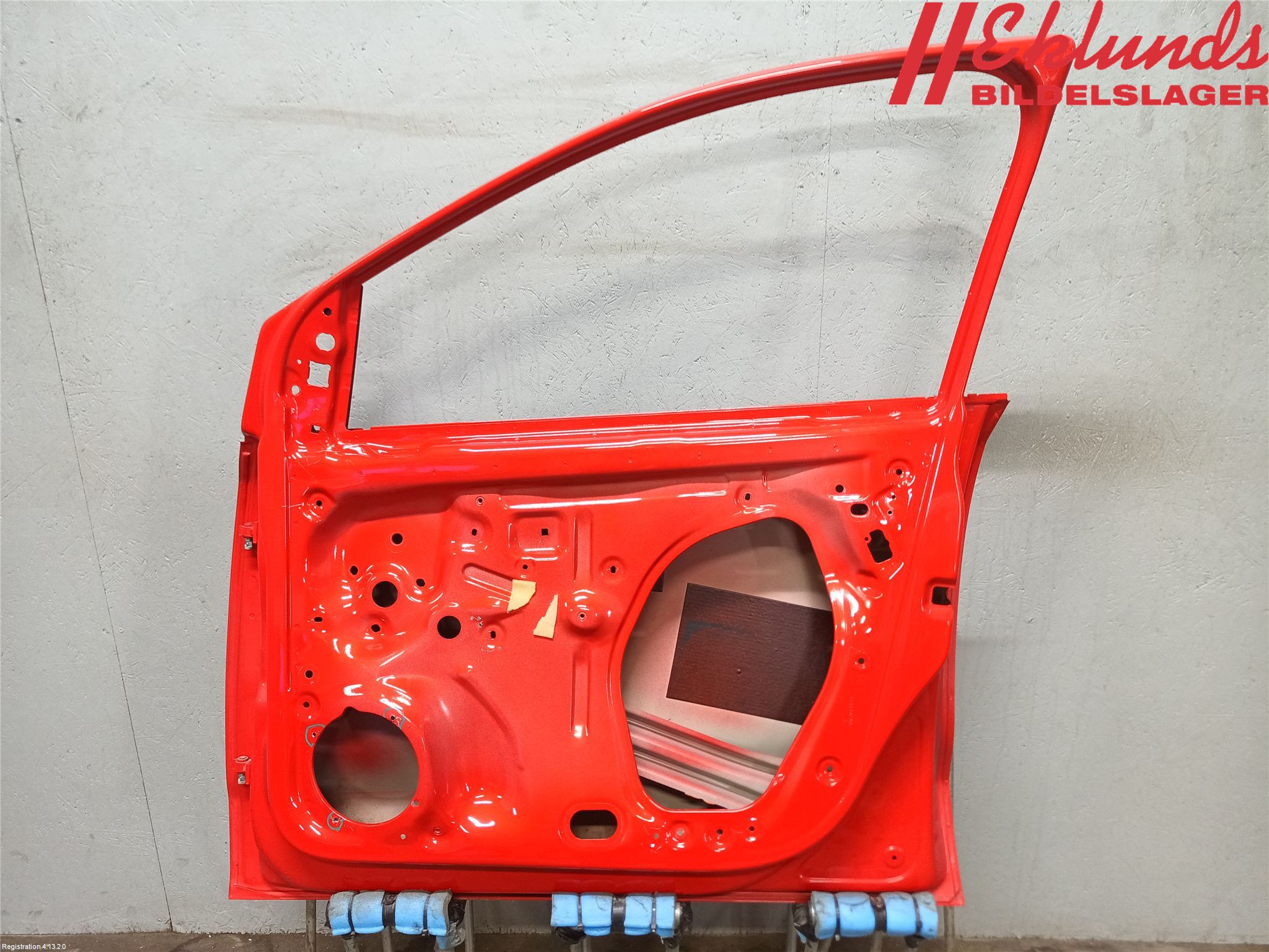 Volkswagen VW POLO 10-17 Dörr Fram Höger