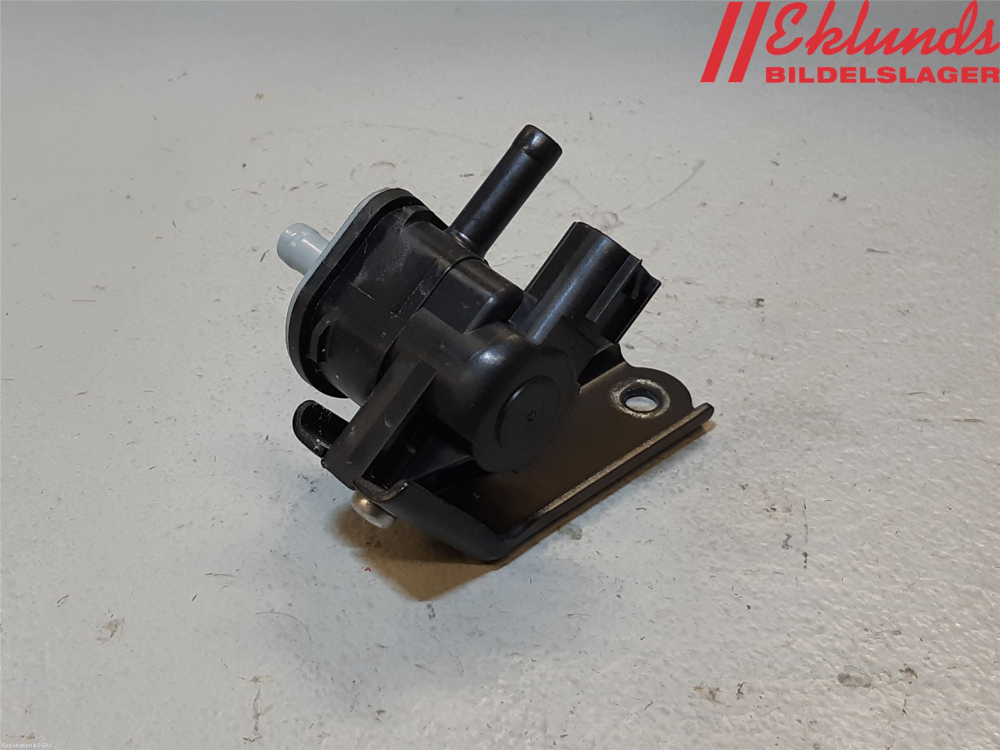 Toyota YARIS XP130 15-20 Vakuumventil