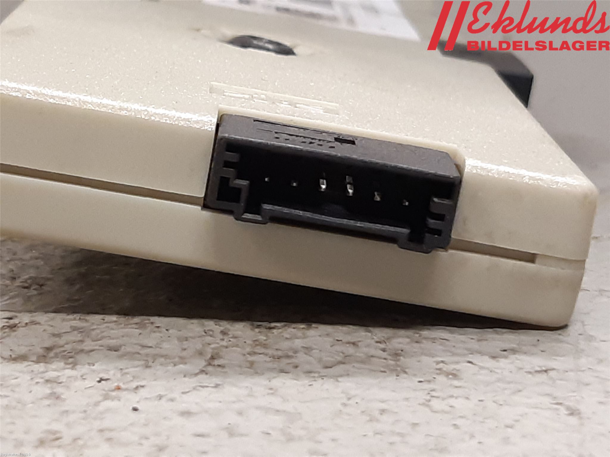 BMW 3 E90/91 SED/TOU 05-12 Antennförstärkare