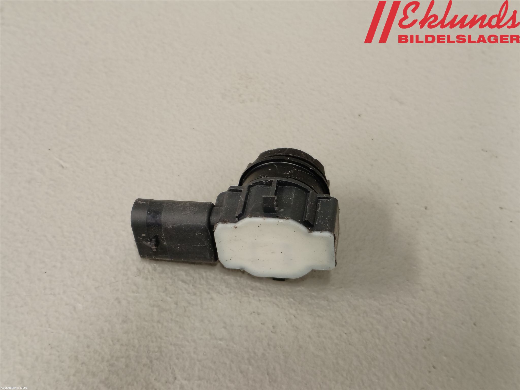 Volvo XC40/RECHARGE 18- Parkeringshjälp Backsensor