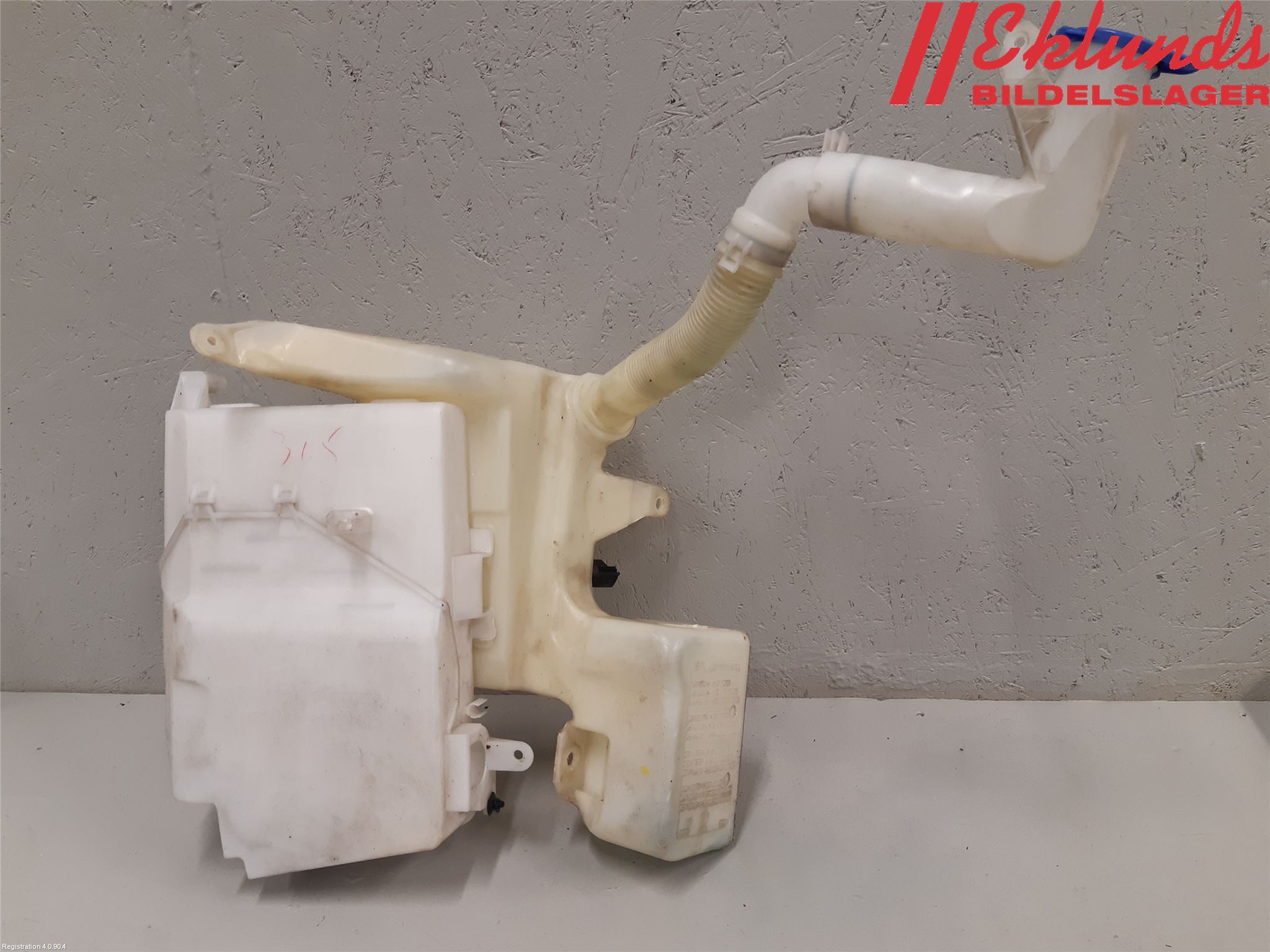 Ford MONDEO 07-15 Spolartank Vindruta-Strål