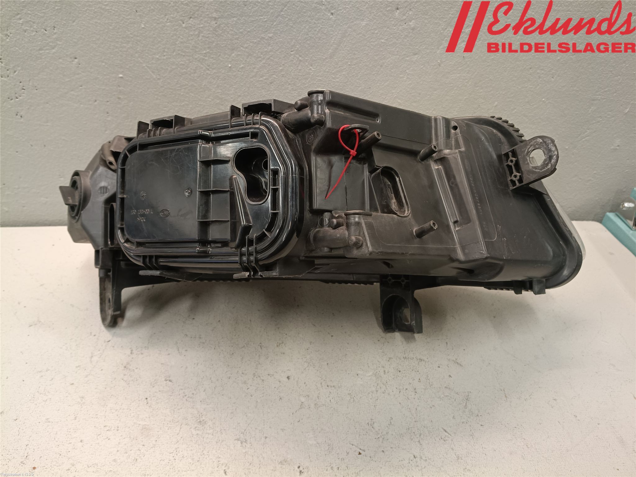 Audi A6/S6     05-11 Strålkastare Vänster