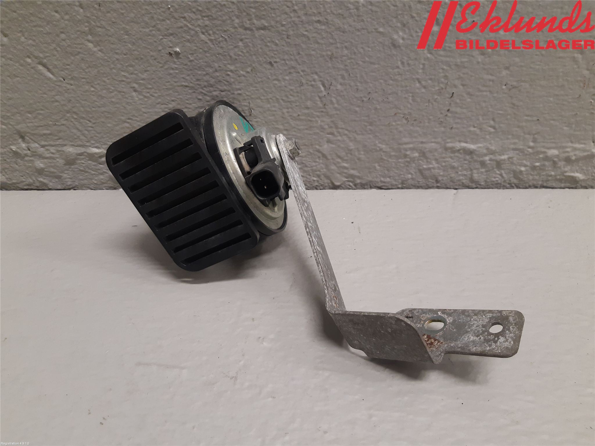 Volvo XC40/RECHARGE 18- Signalhorn