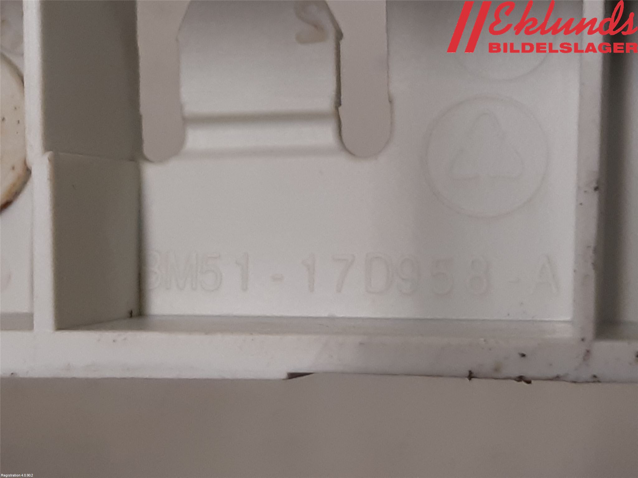 Ford FOCUS 11-14 Stötfångarfäste Fram Hö