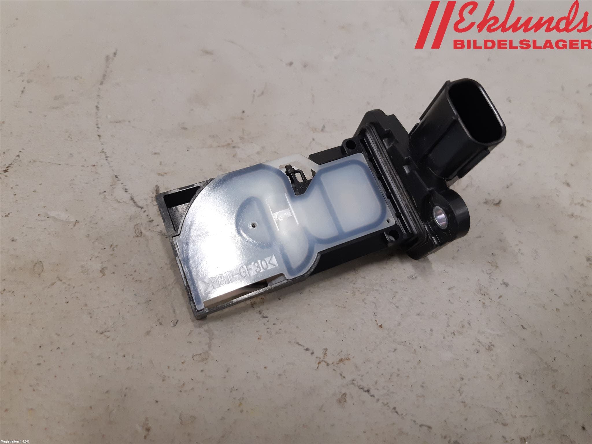 Toyota YARIS XP21 20- Injluftmassamätare