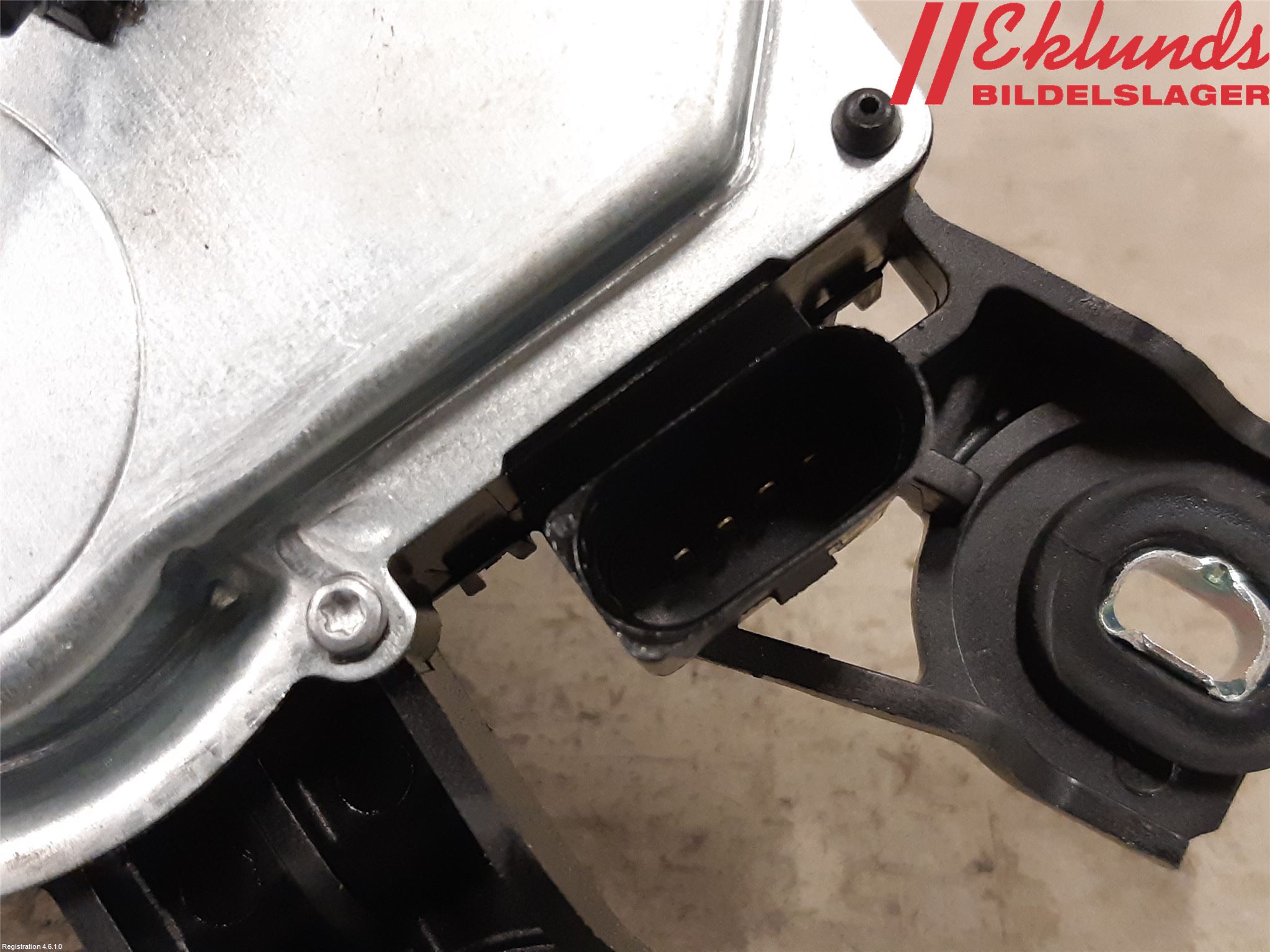 Volkswagen VW PASSAT 11-14 Torkarmotor Baklucka