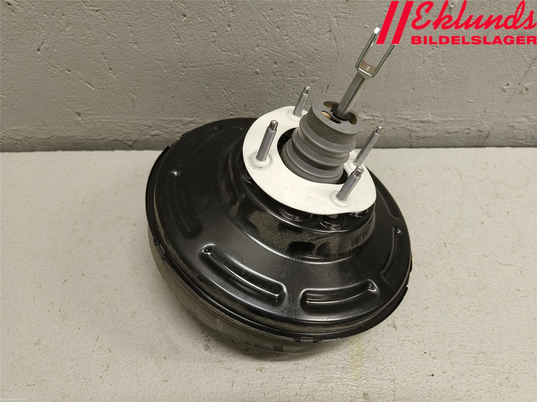 Ford FOCUS 19- Bromsservo