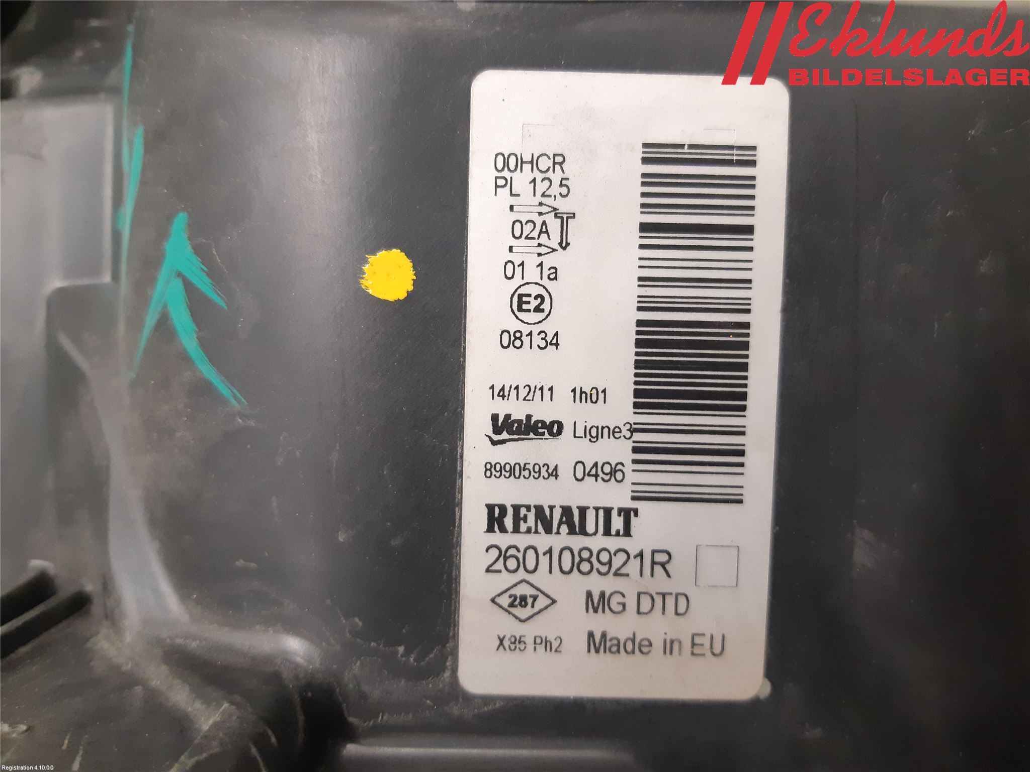 Renault CLIO III  09-12 Strålkastare Höger