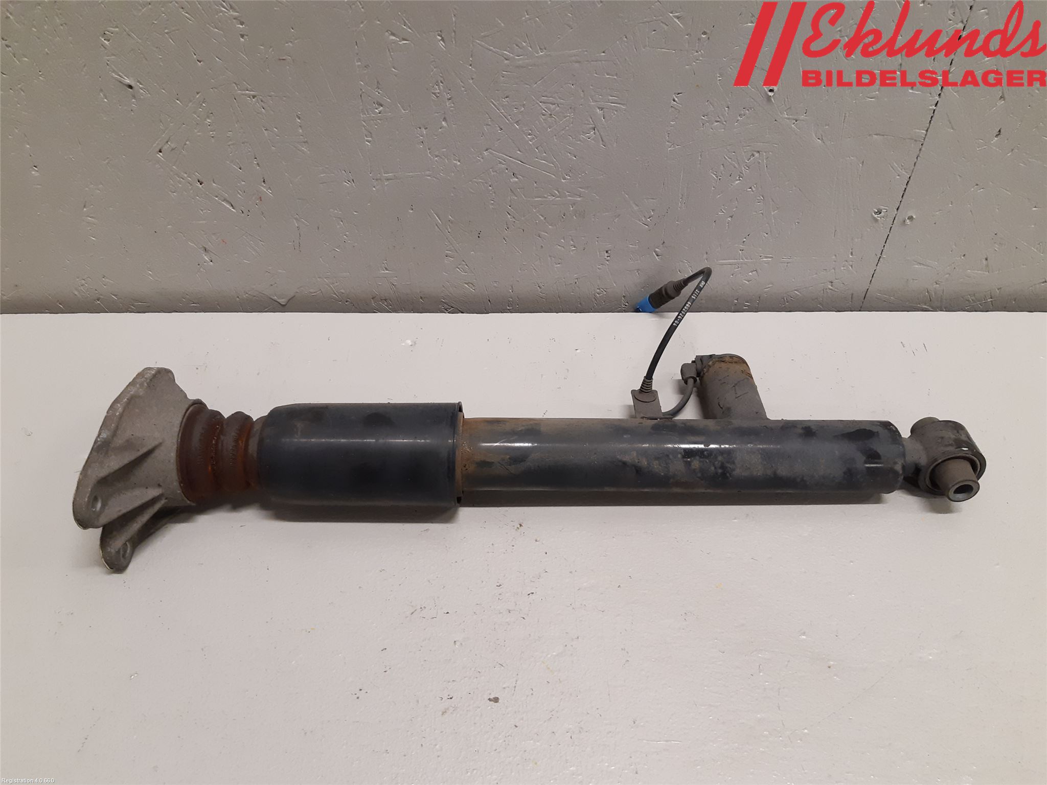 BMW 4 F32/F33/F82/F83 13-20 Stötdämpare Bak