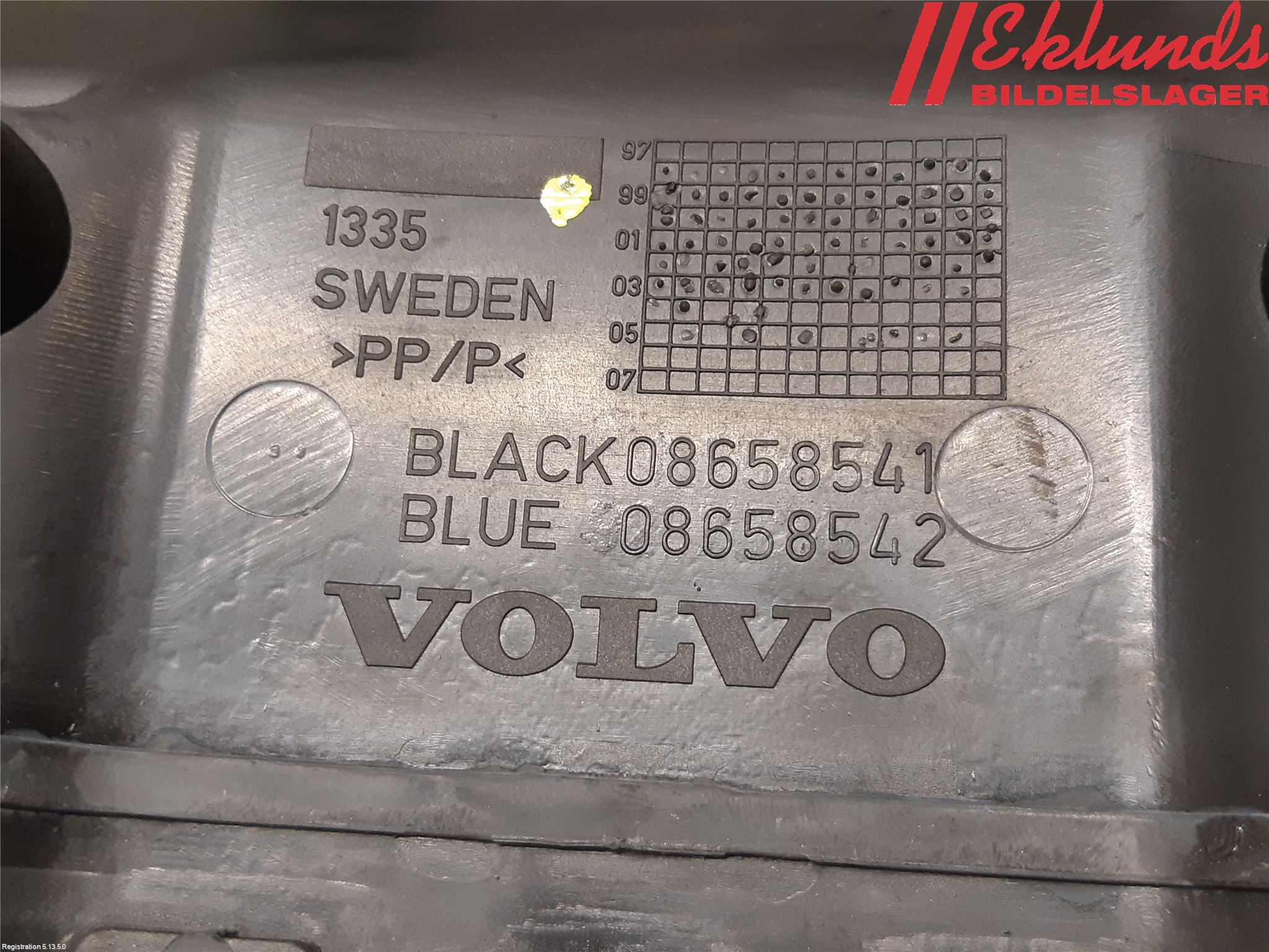 Volvo S60 05-10 Kamrem-Transmissionskåpa