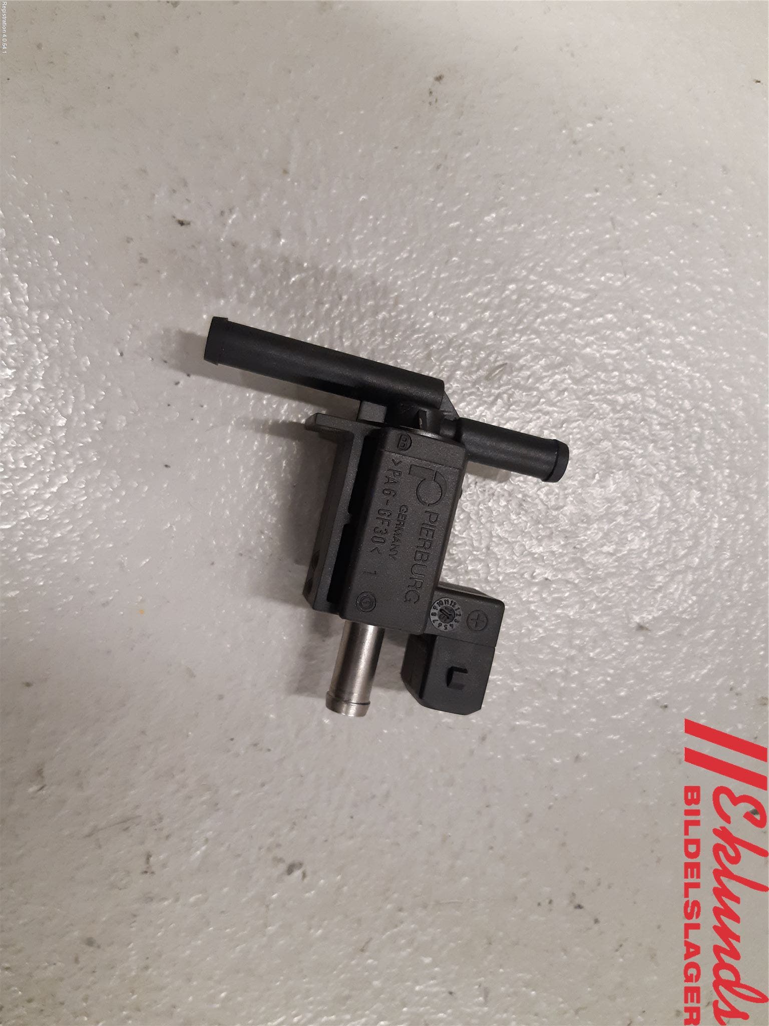 Nissan PULSAR Vakuumventil