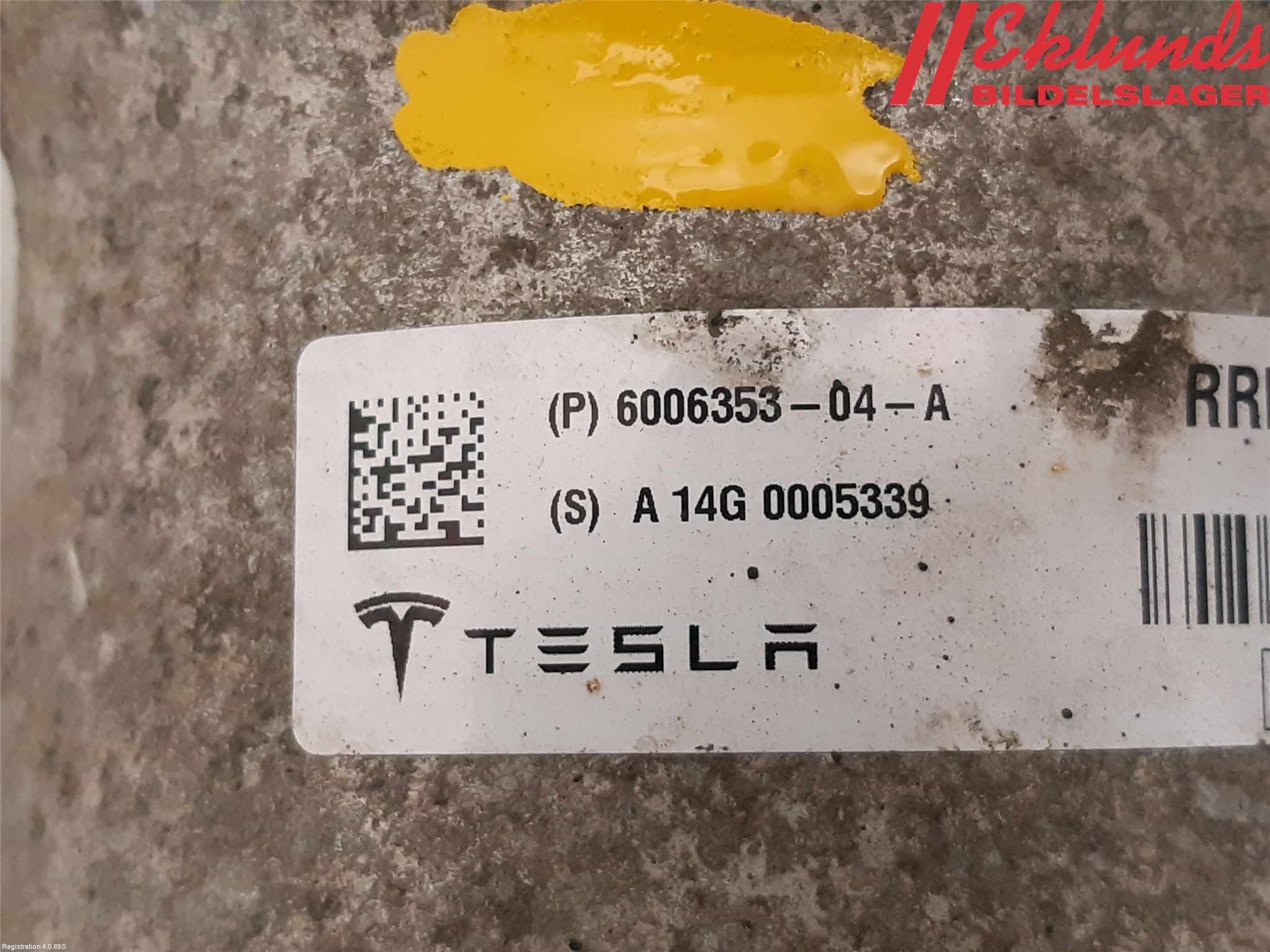 Tesla MODEL S 13- Fjäderben Bak Höger
