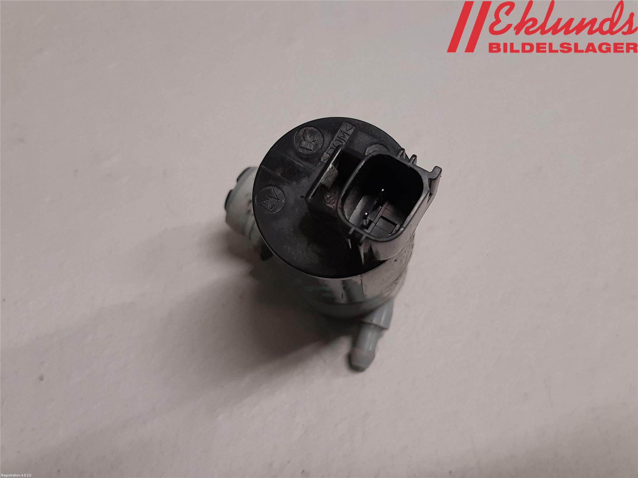 Volvo V90 17->> Spolarpump Högtryck