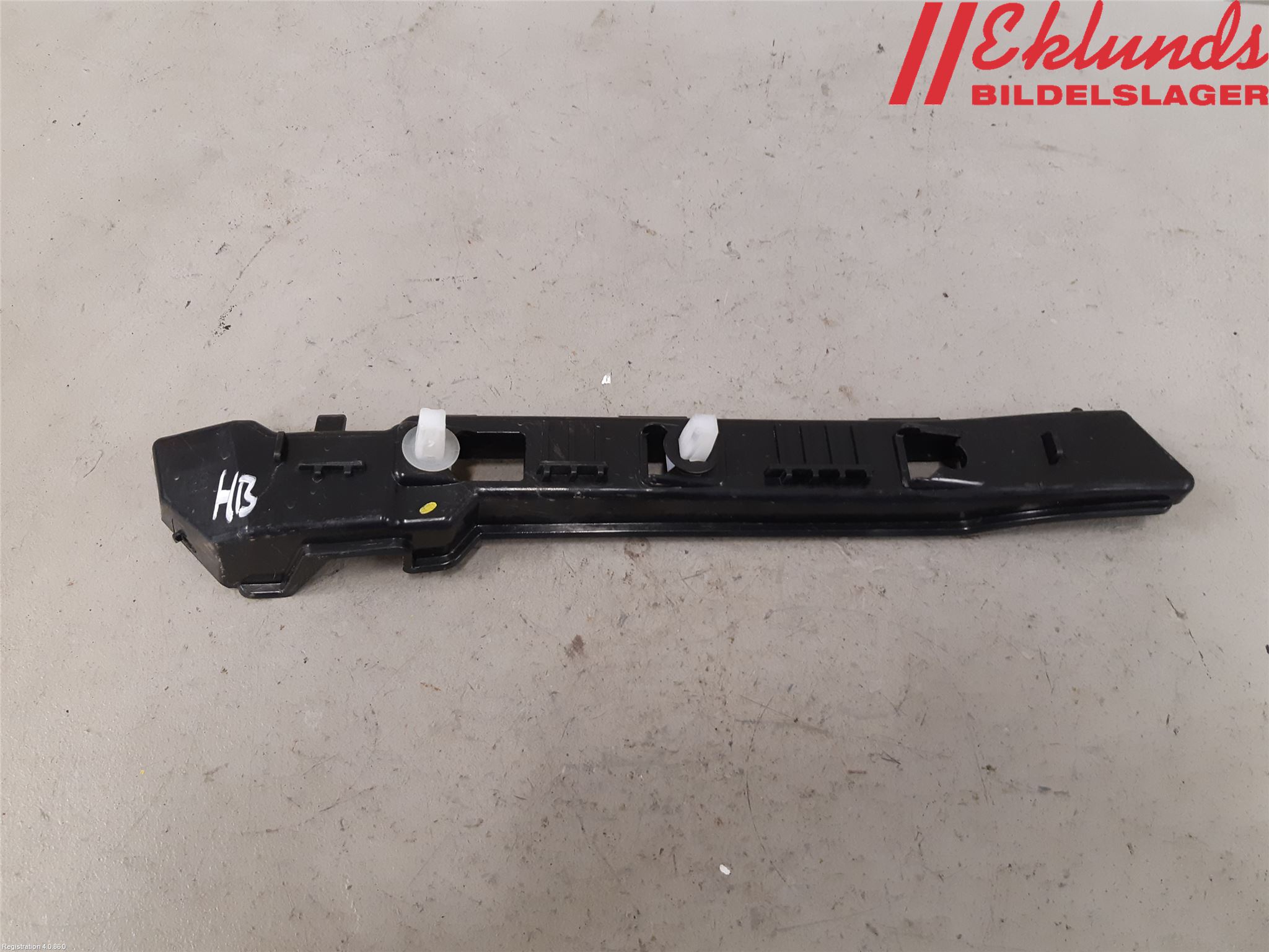 Hyundai i20 GB 15-20 Stötfångarfäste Bak Hö