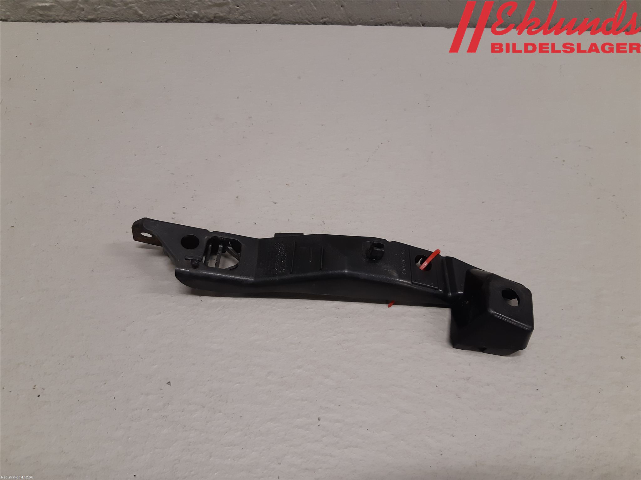 Kia CEED 06-12 Stötfångarfäste Fram Vä