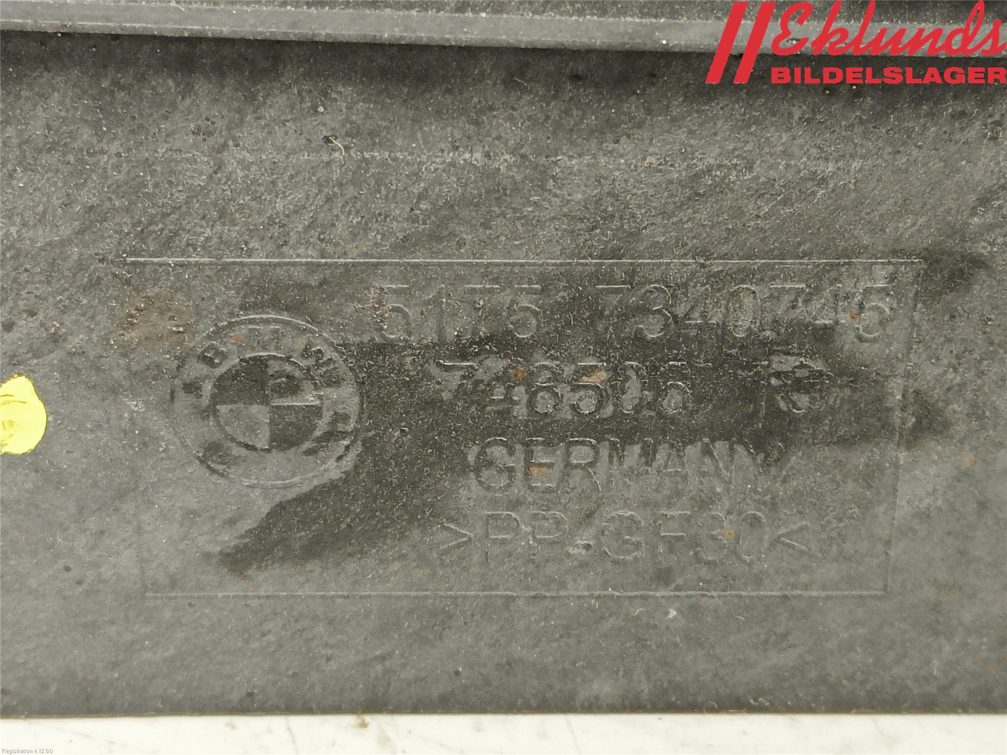 BMW 5 G30/G31/F90 17-23 Hasplåt Plåt-Plast