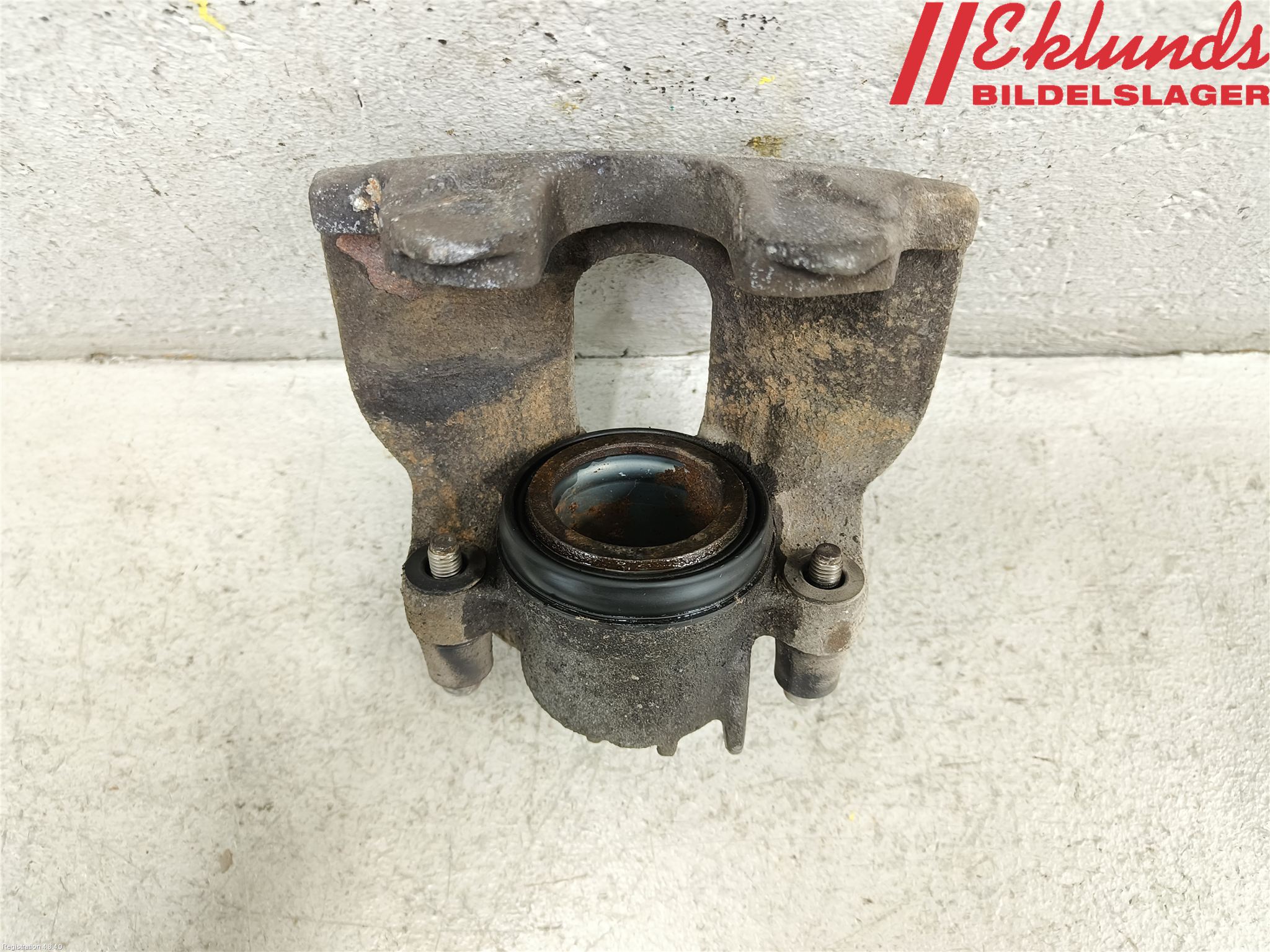 Volvo V70 00-04 Bromsok Fram Höger