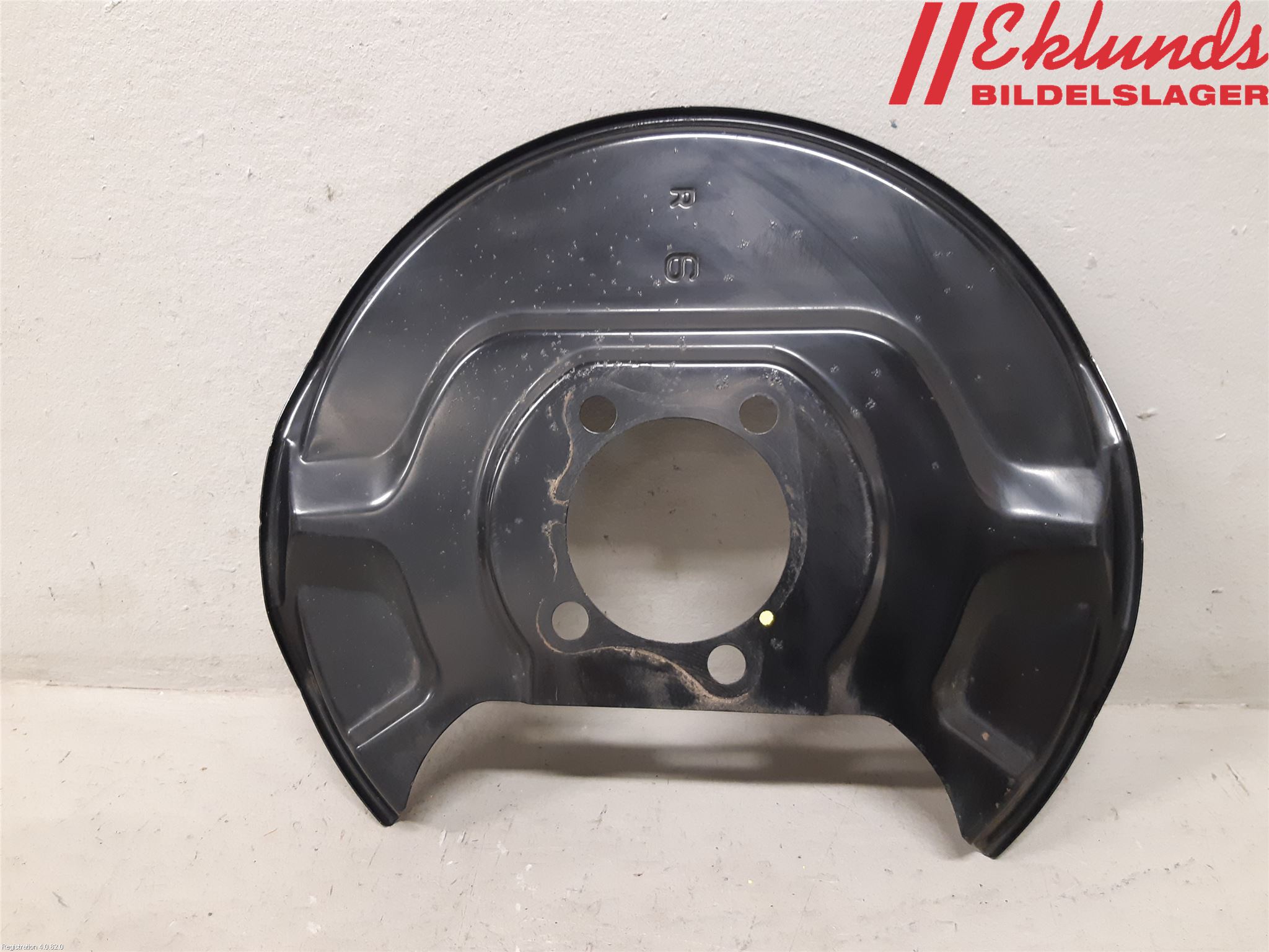 Toyota YARIS CROSS XP21 21- Bromssköld Bak