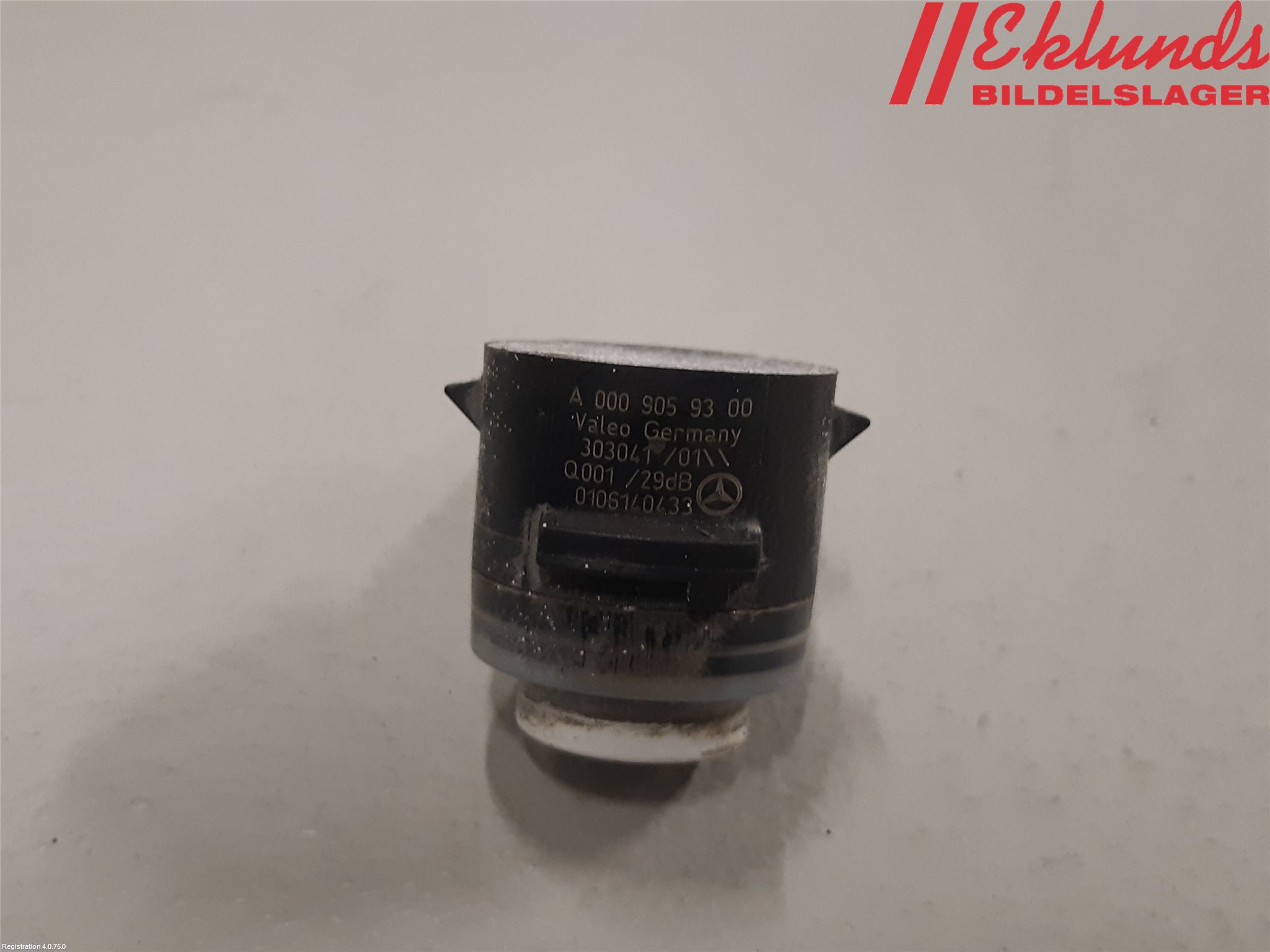 Mercedes-Benz MB C-KLASS (W205) 14-21 Parkeringshjälp Frontsensor