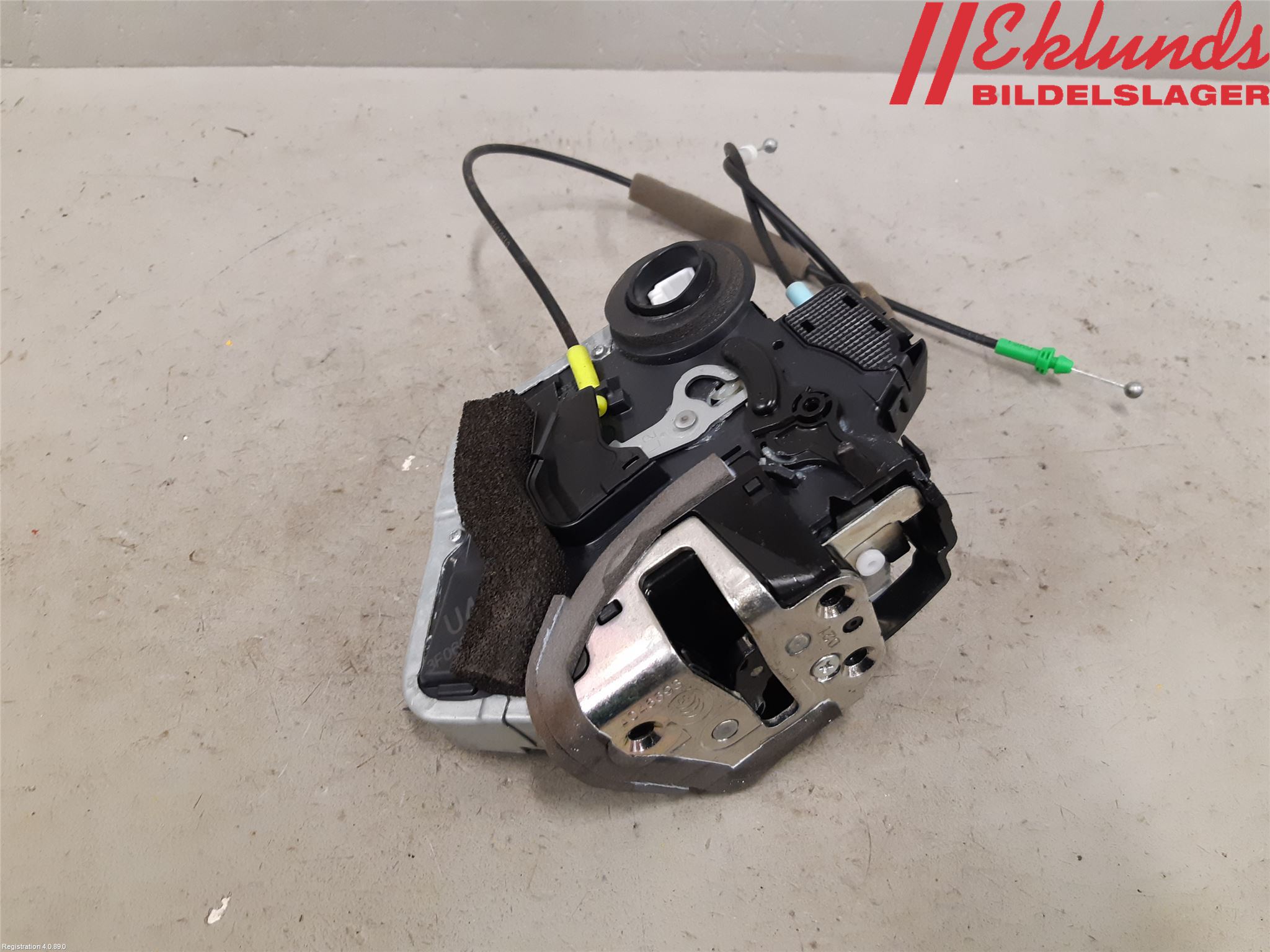 Lexus IS 250/350 14-20 Låskista-Dörrlås