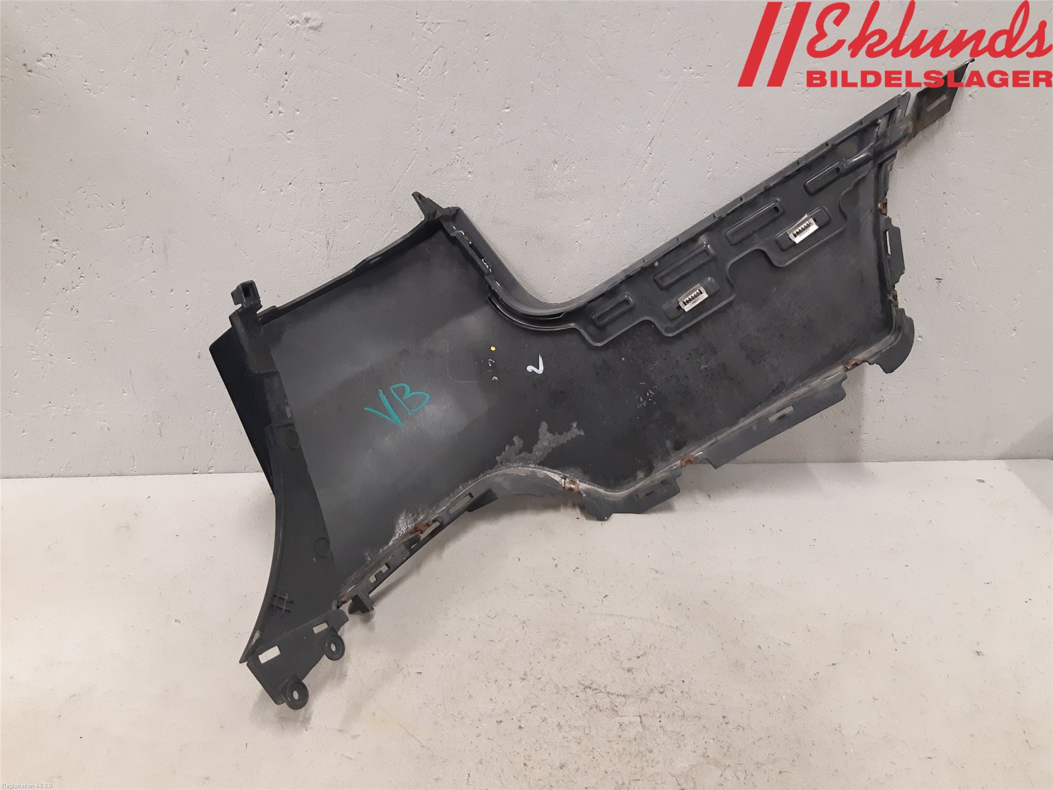 Kia SORENTO 10-14 Stötfångardel Bak Vä