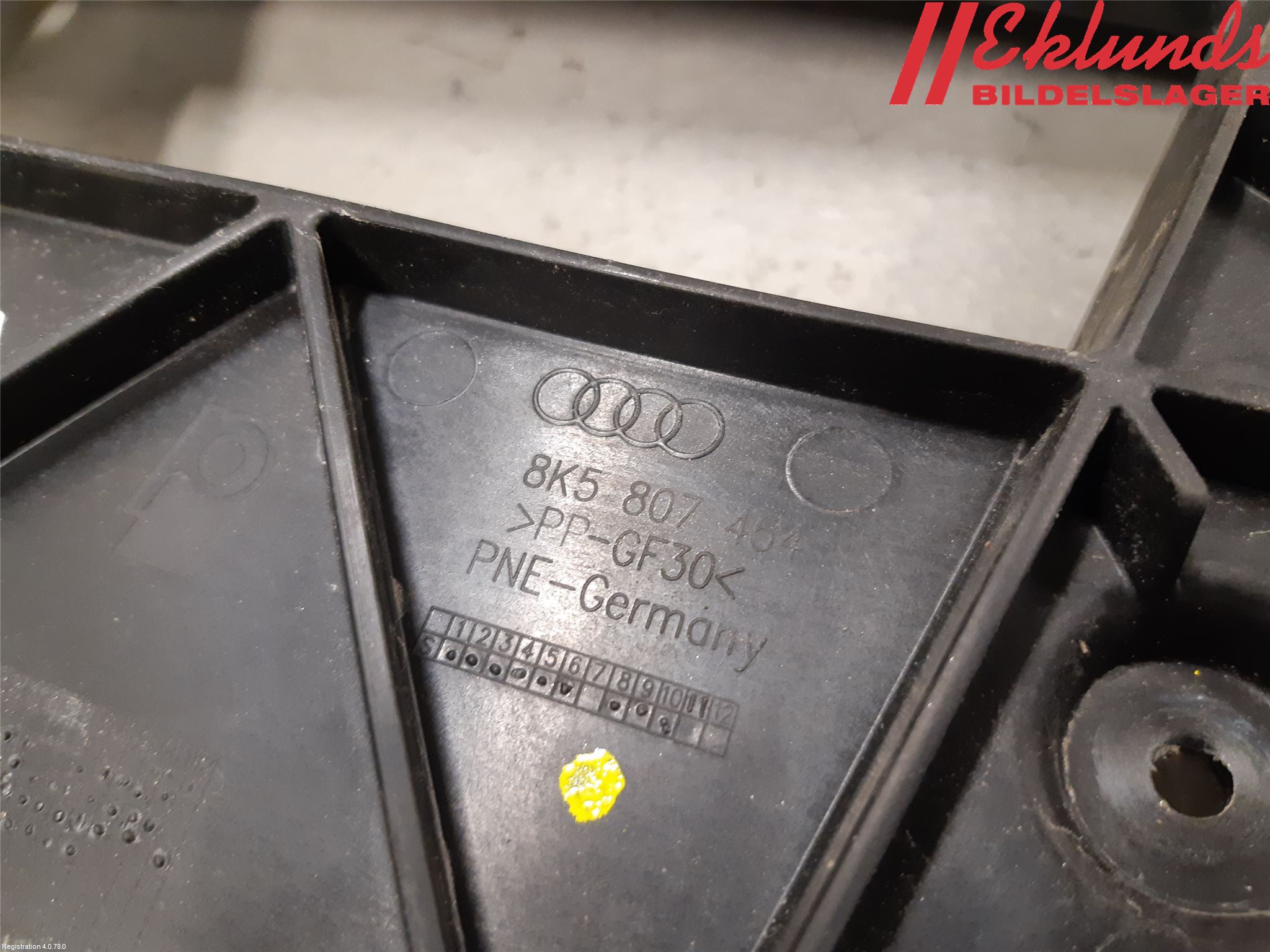 Audi A4/S4 08-11 Stötfångarfäste Bak Hö