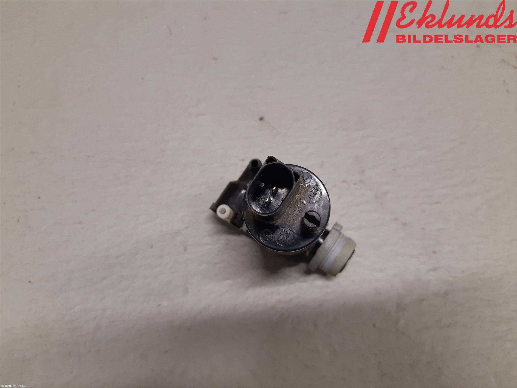 Volvo XC40/RECHARGE 18- Spolarpump Vindruta