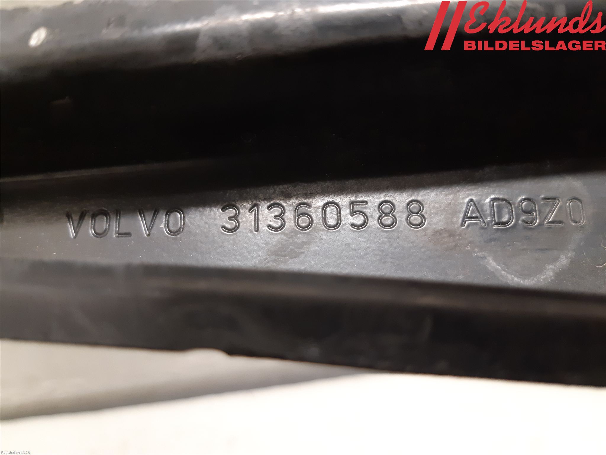 Volvo XC90/RECHARGE 16- Bärarm Bak Höger