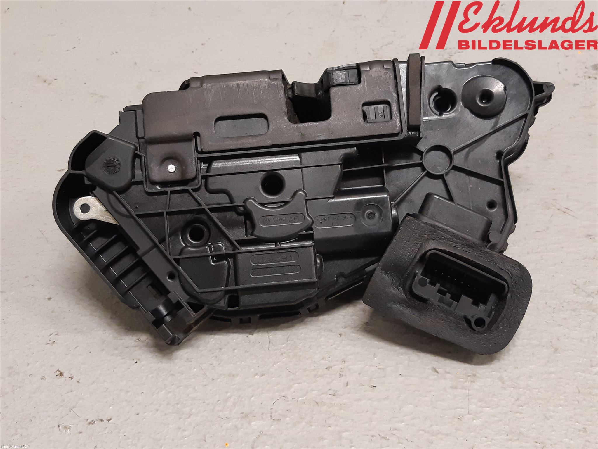 Volkswagen VW CADDY 16-20 Låskista-Dörrlås