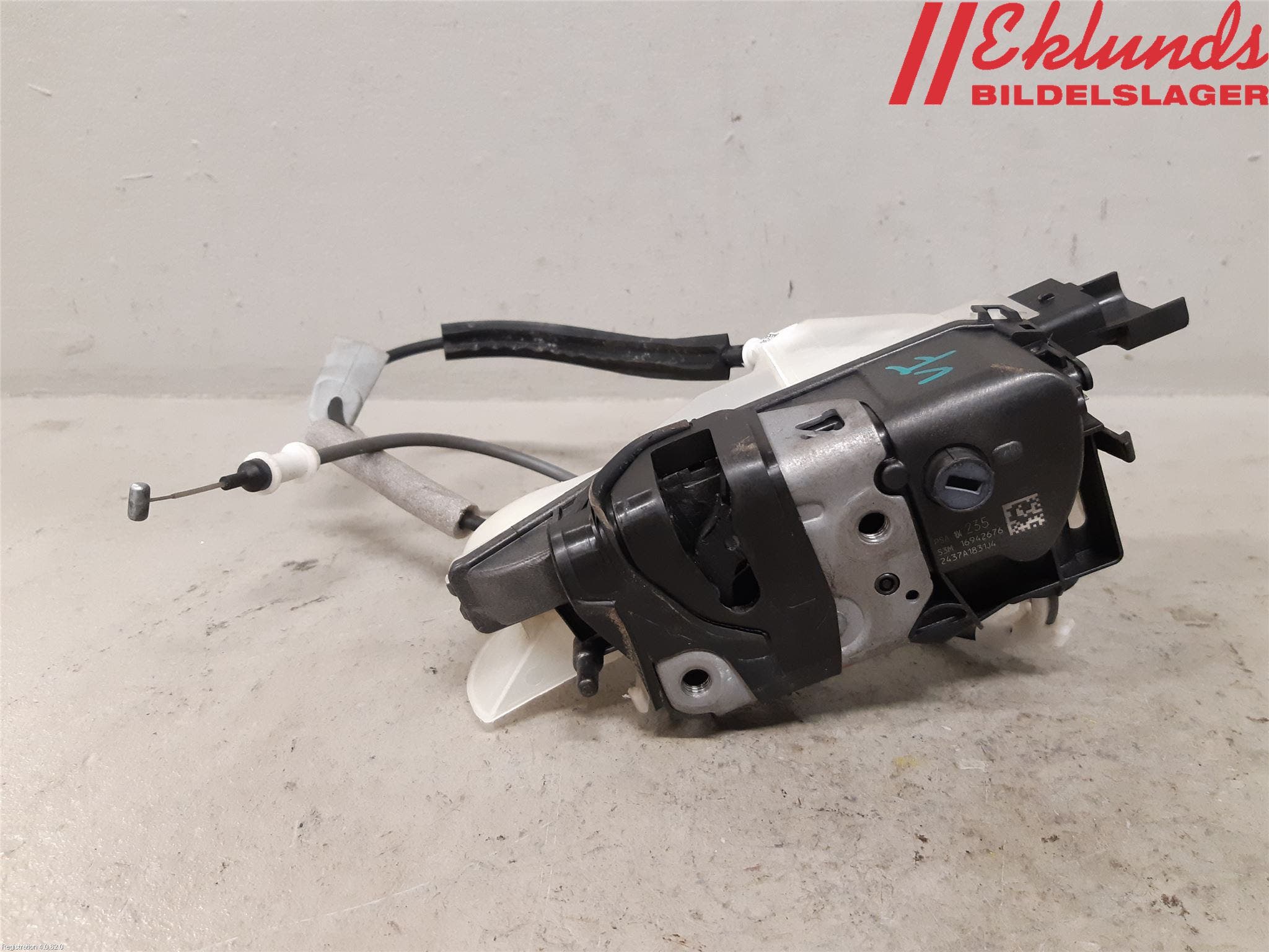 Peugeot 3008 17-24 Låskista-Dörrlås