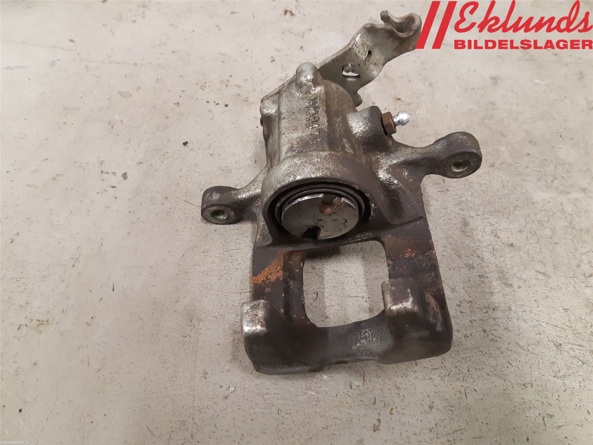 Volkswagen VW TOURAN 10-15 Bromsok Bak Höger