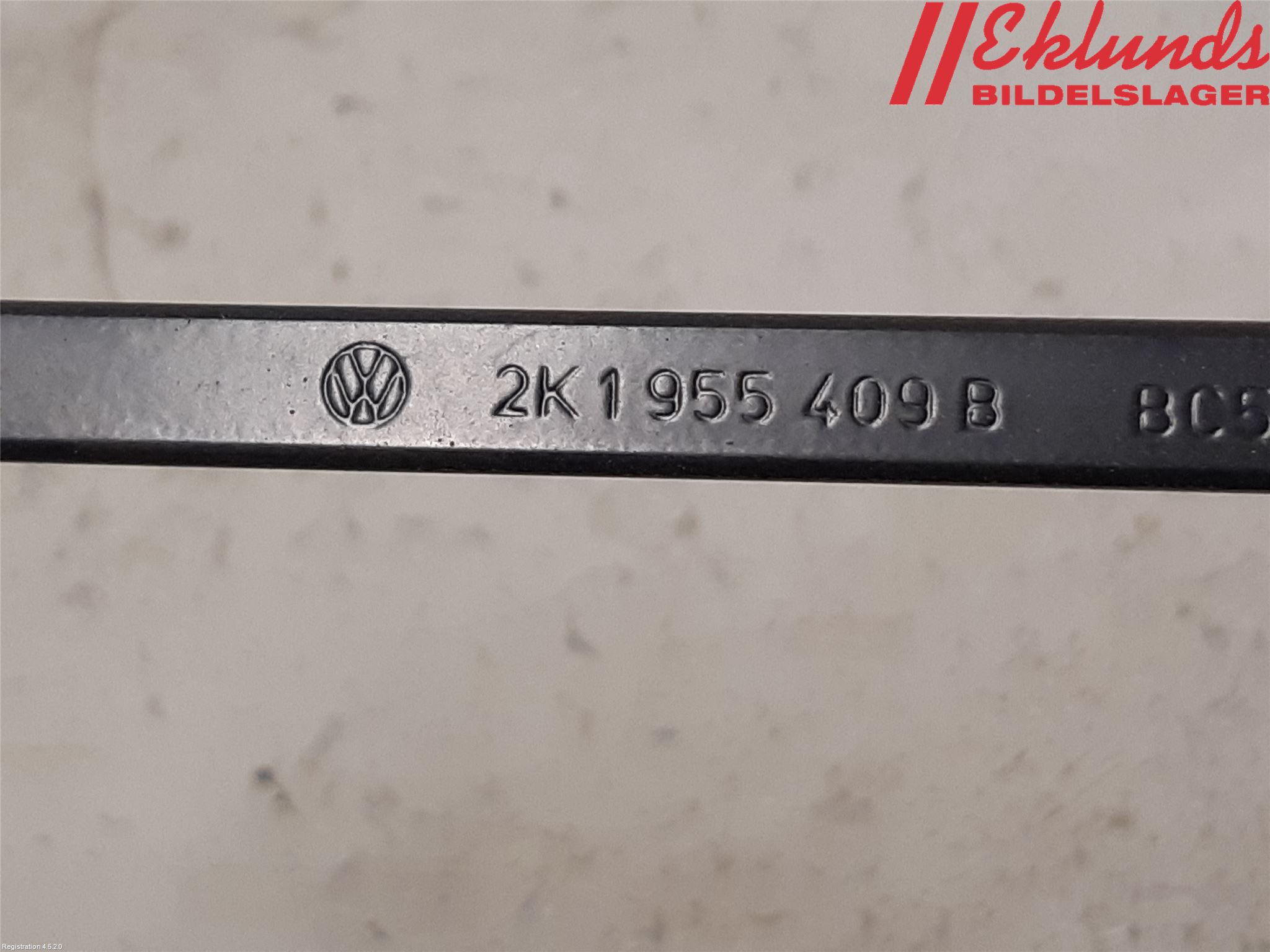 Volkswagen VW CADDY      04-10 Torkararm Armar Vindruta