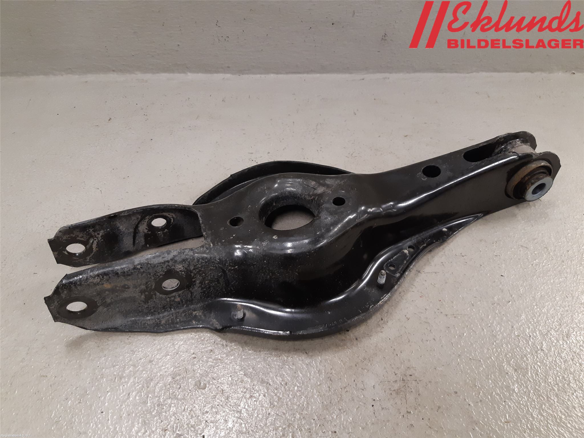 BMW 3 F30/F31/F80 12-19 Bärarm Bak Vänster