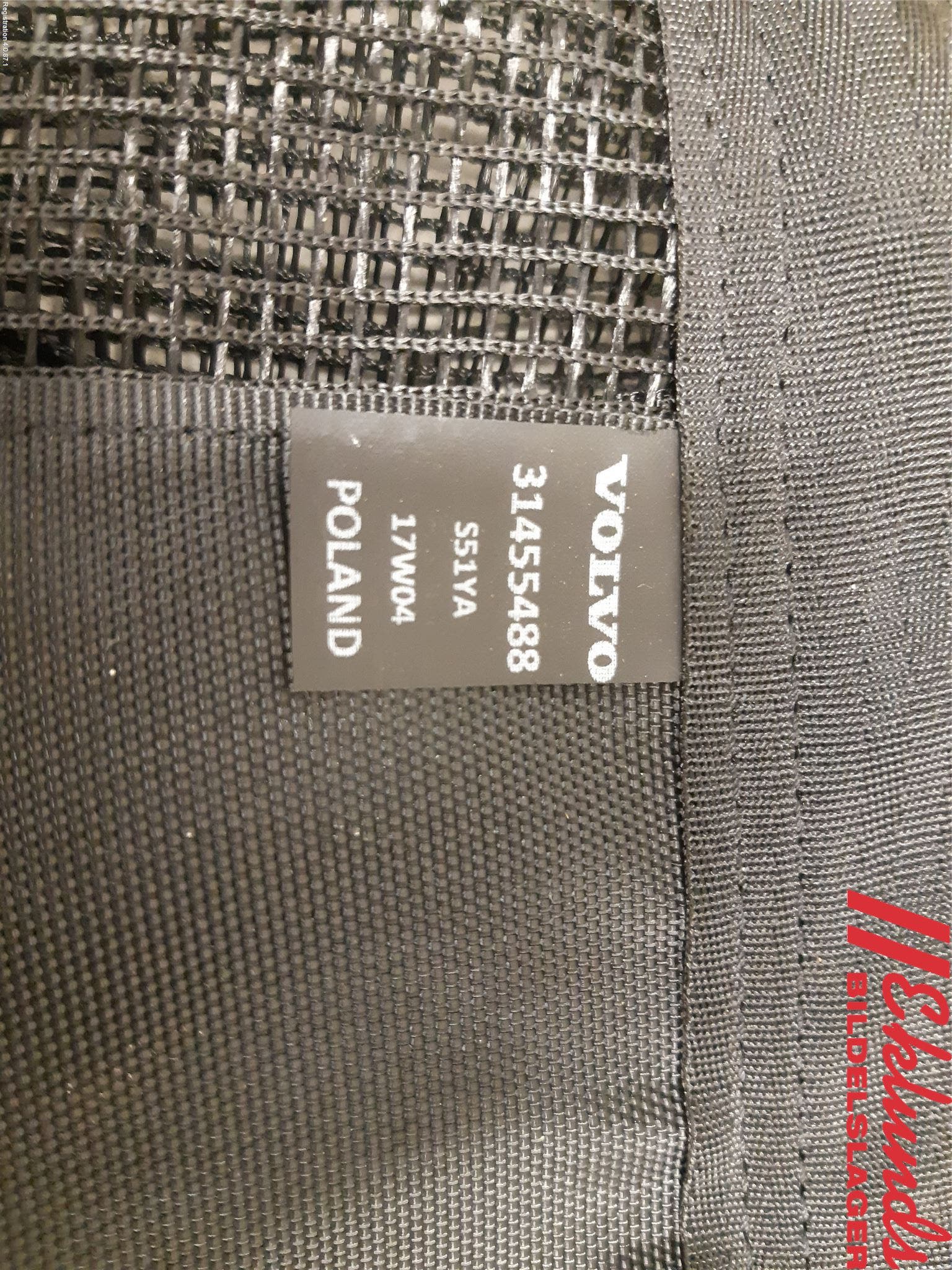 Volvo V60 CROSS COUNTRY 16-18 Lastförskjutningsskydd-Galler