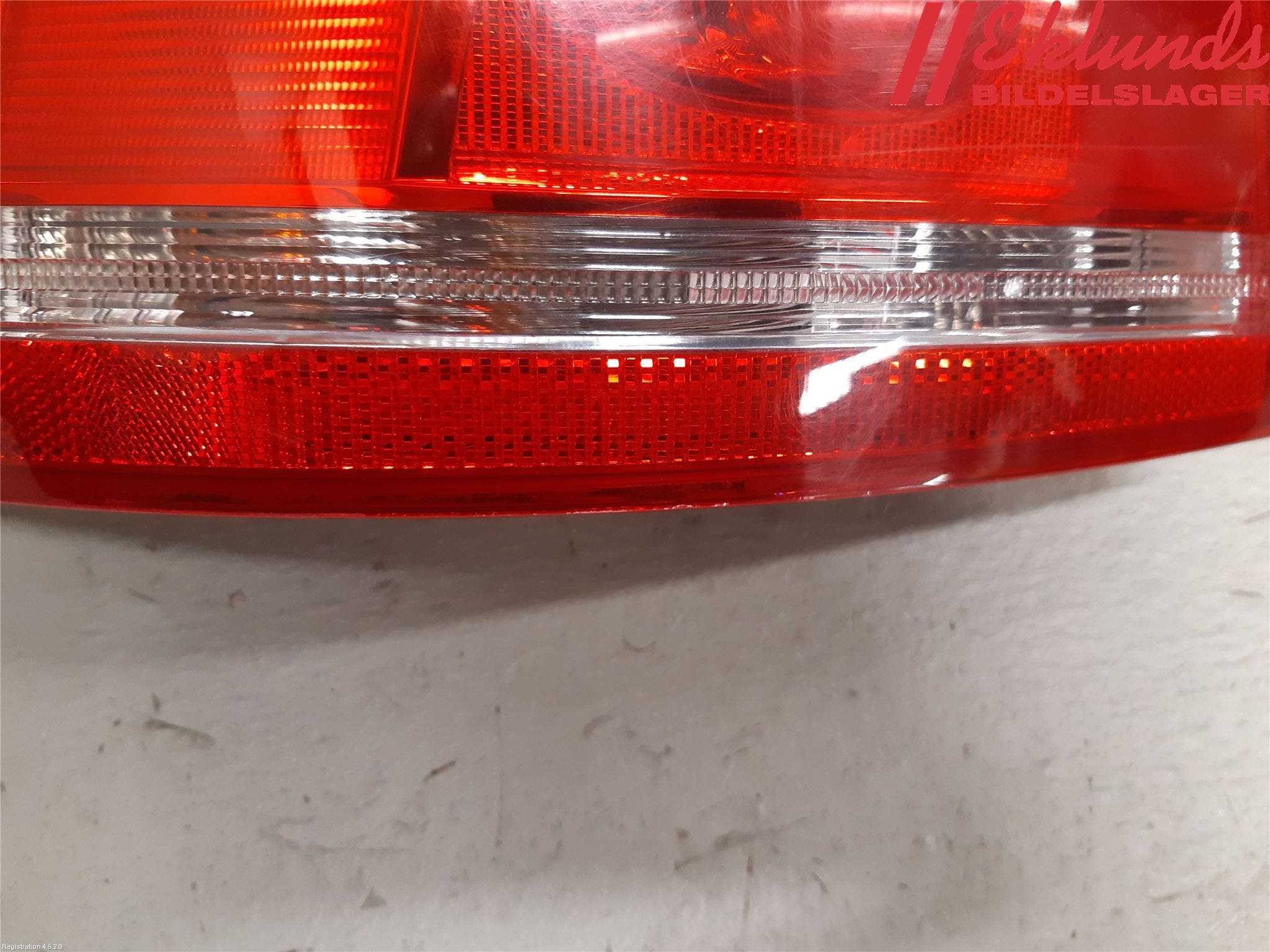 Volkswagen VW PASSAT 11-14 Bakljus Vänster