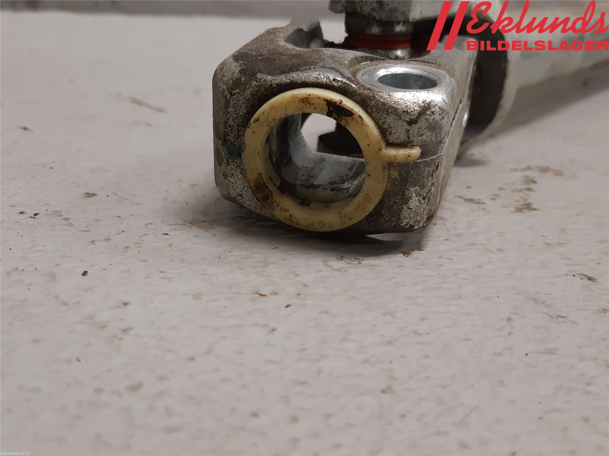 Dodge DURANGO Rattaxelknut