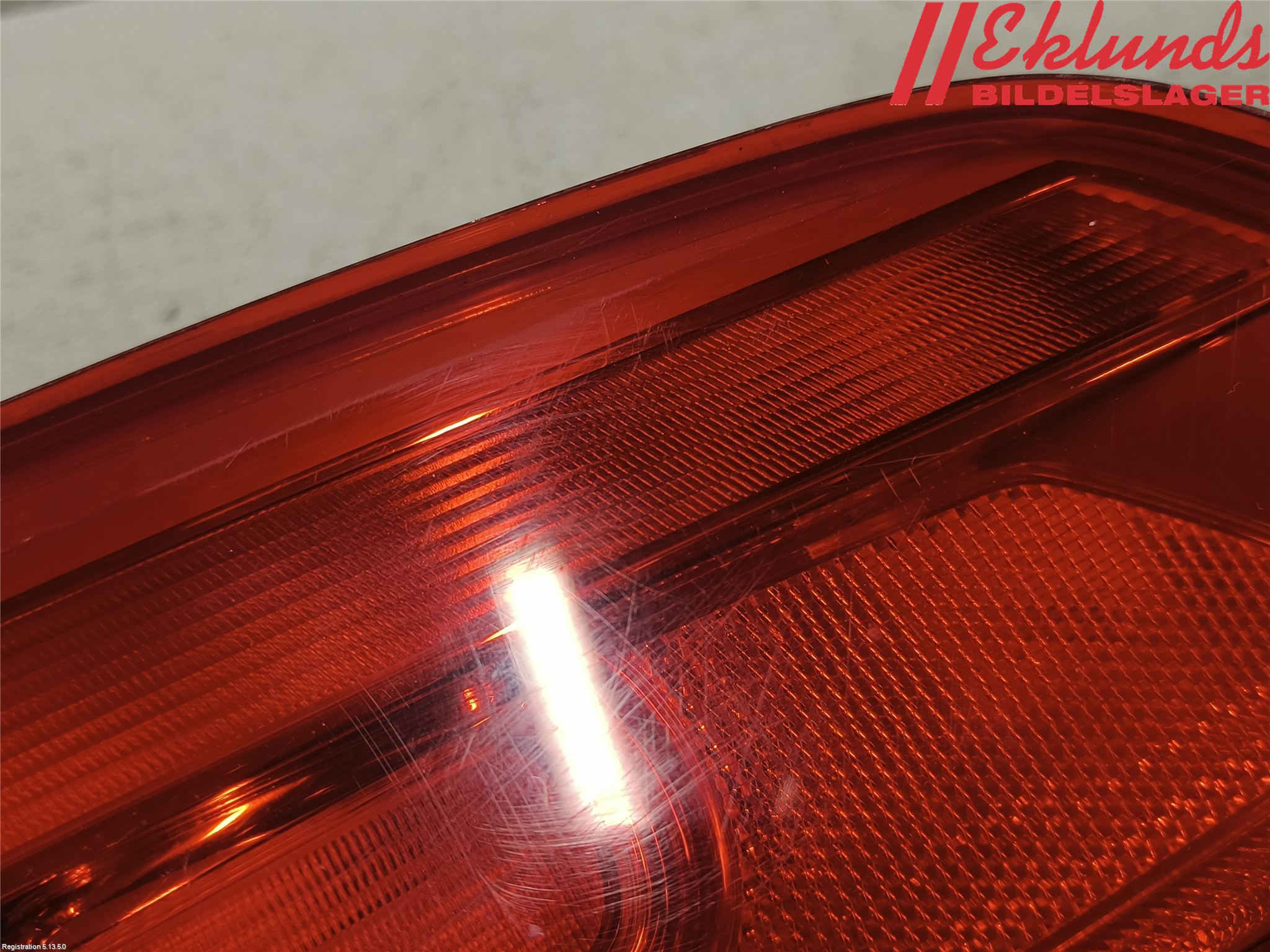 Volkswagen VW PASSAT 11-14 Bakljus Lucka Vä